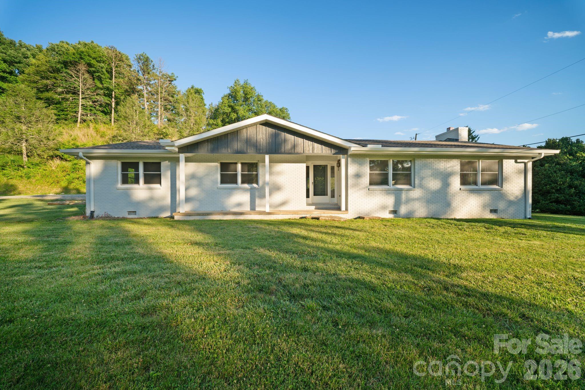 1372 & 1370 Barnardsville Highway — Barnardsville