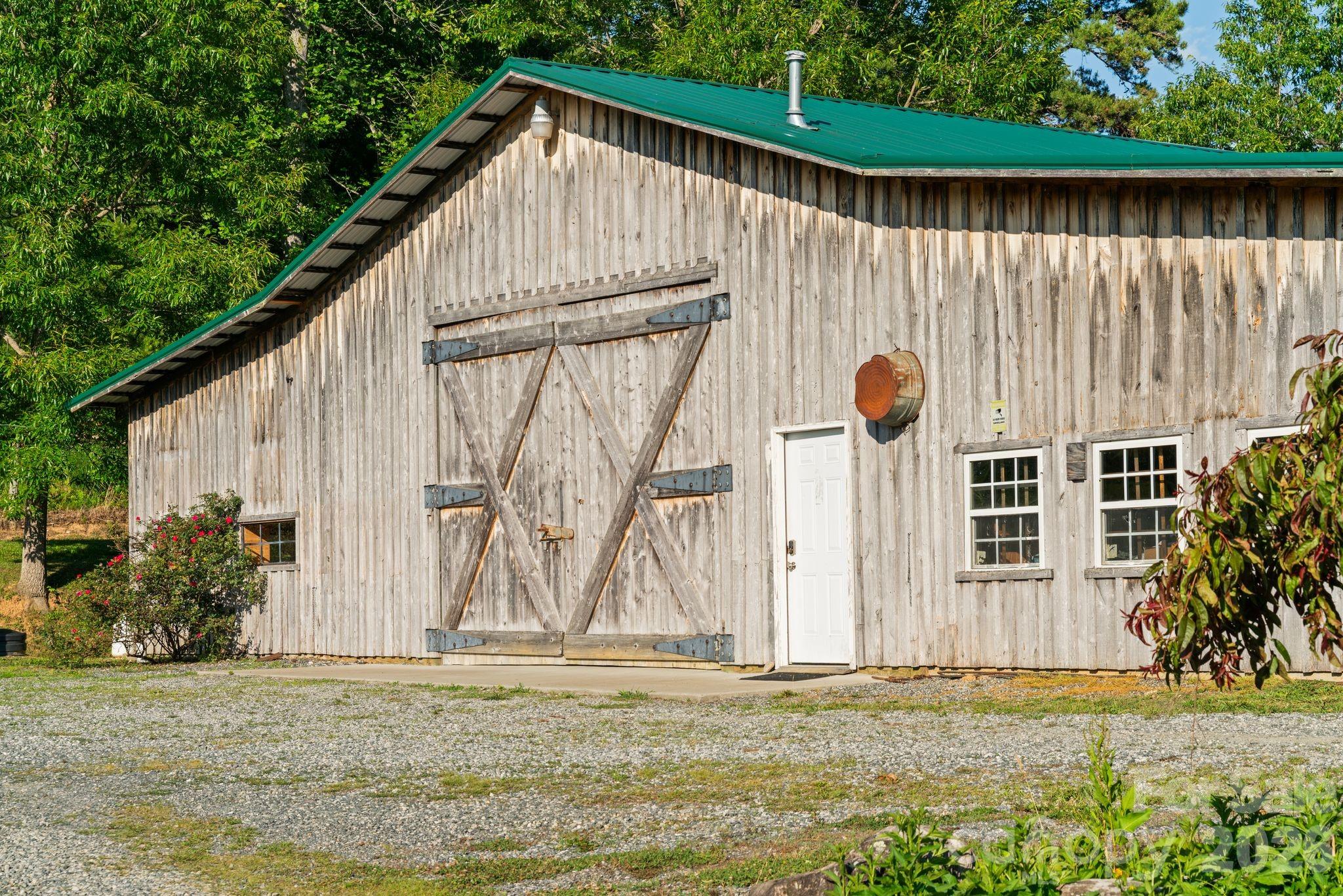 1372 & 1370 Barnardsville Highway — Barnardsville