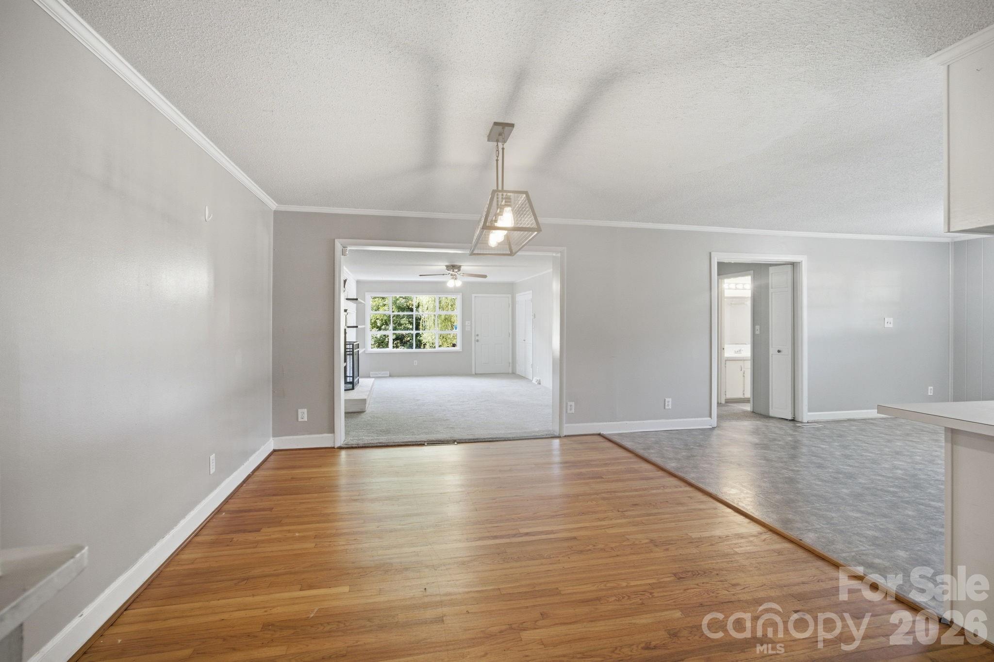 1401 Grovewood Drive — Charlotte