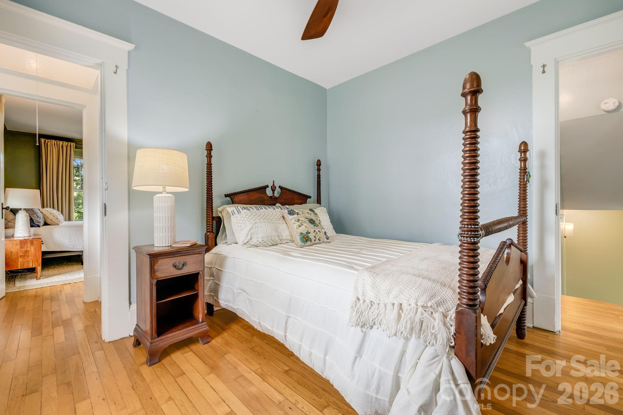 9 Houston Street — Asheville