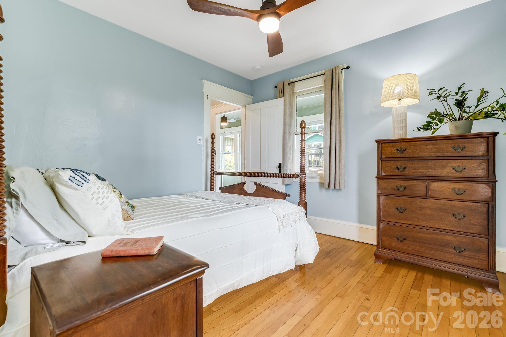 9 Houston Street — Asheville