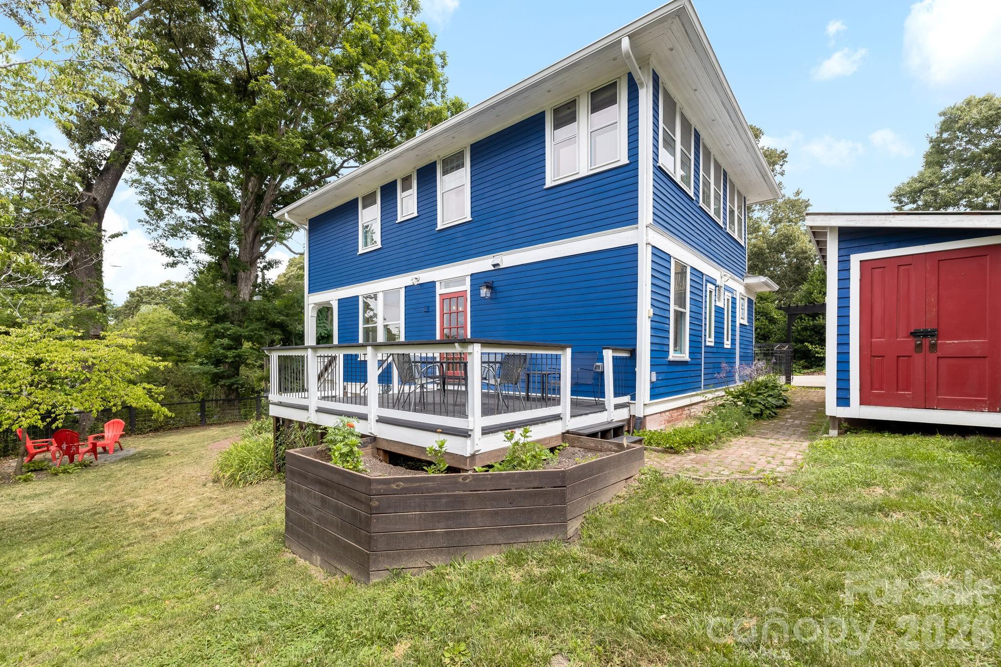 9 Houston Street — Asheville
