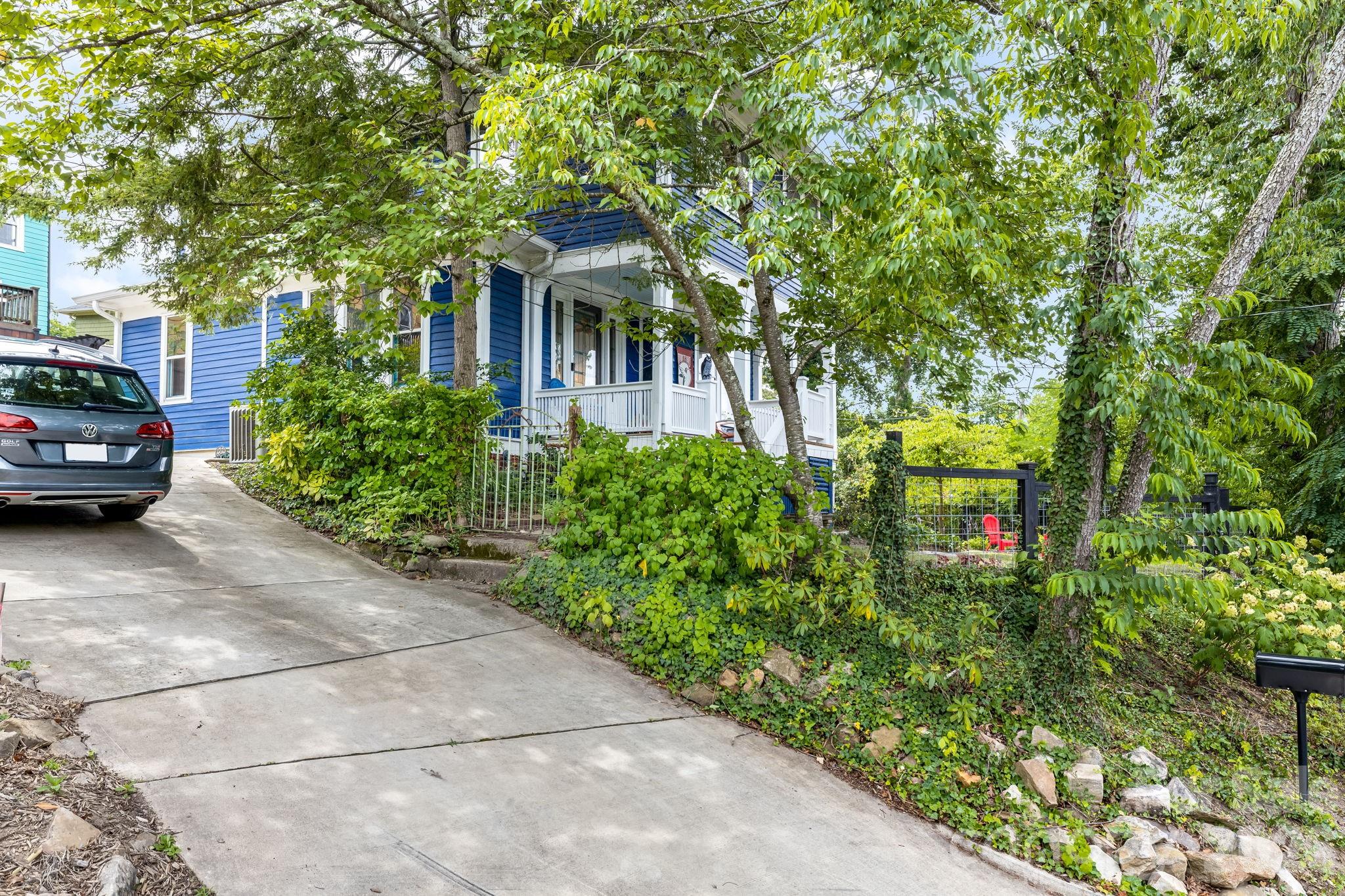 9 Houston Street — Asheville