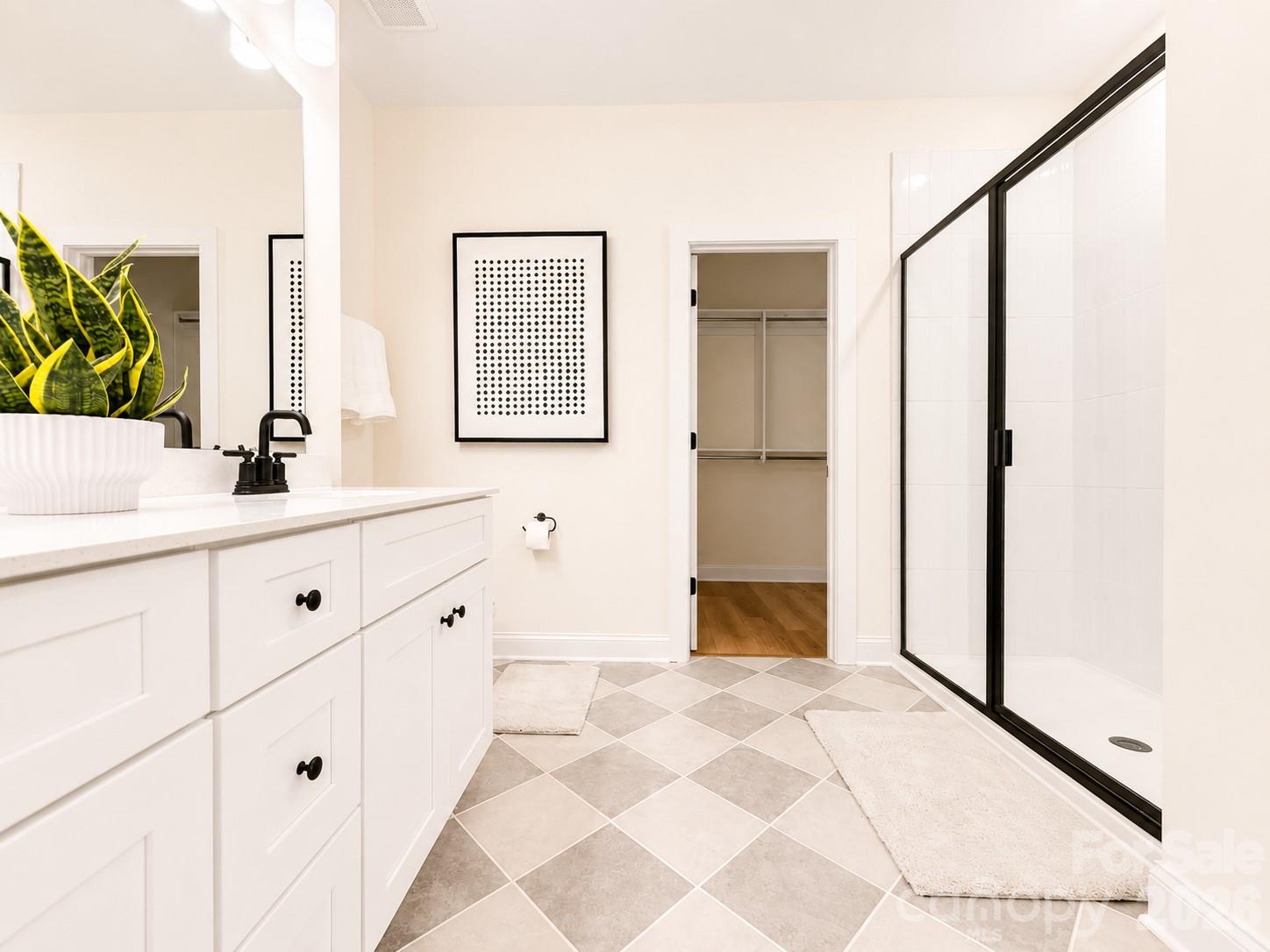 1224 N Sharon Amity Road — Charlotte