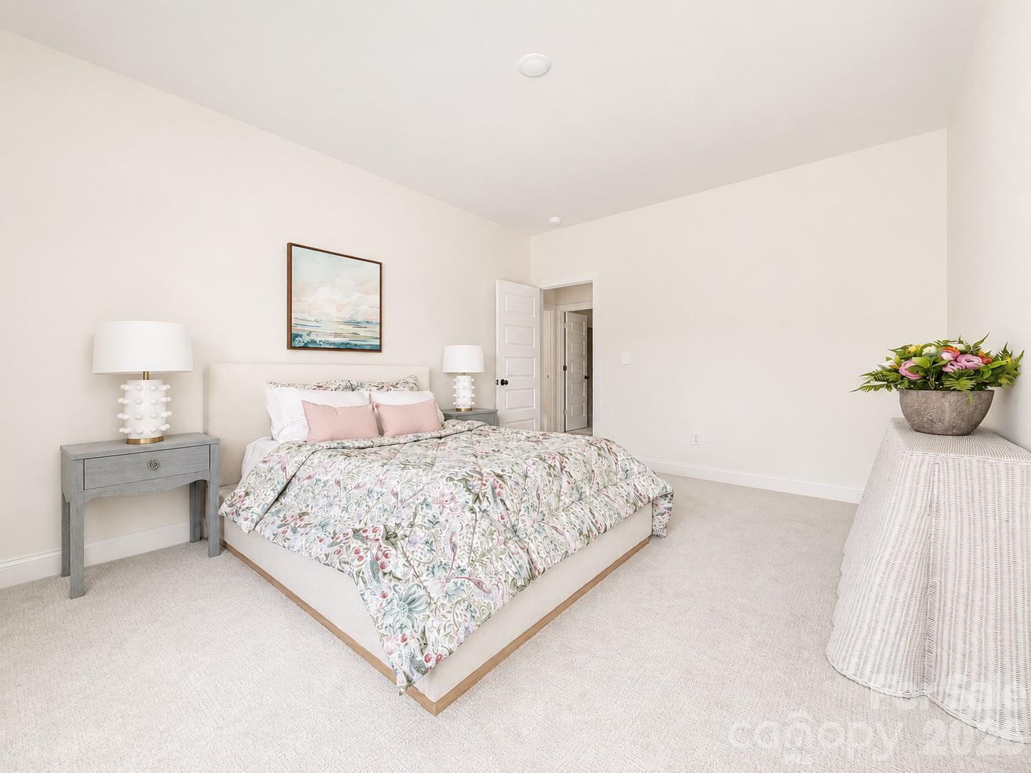 1224 N Sharon Amity Road — Charlotte