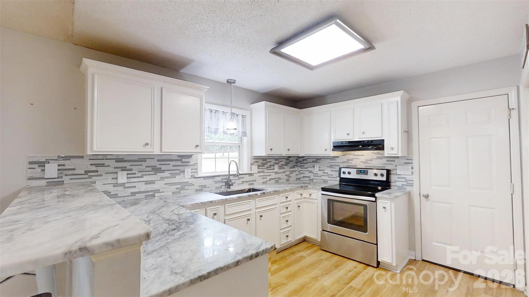 49 Laurel Street — Granite Falls
