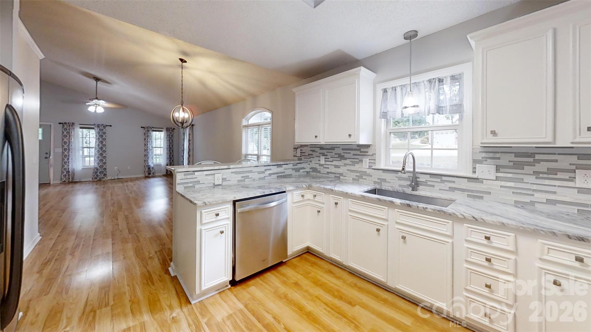 49 Laurel Street — Granite Falls