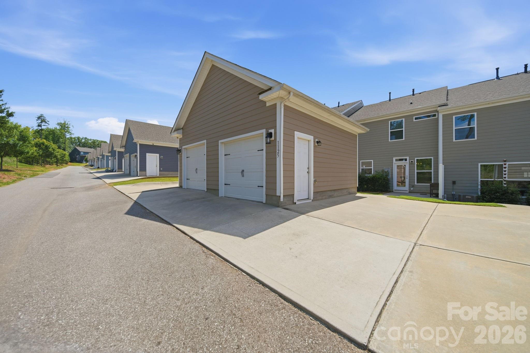 1125 Township Parkway — Belmont