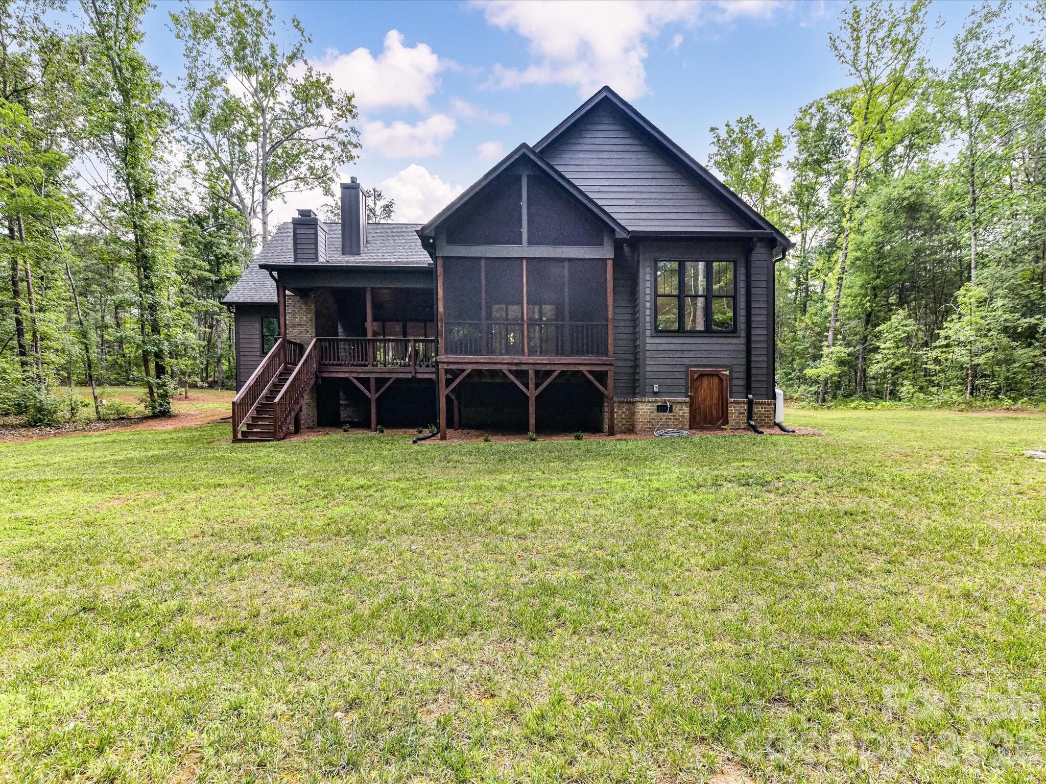 1215 Pine Forest Drive — Lancaster