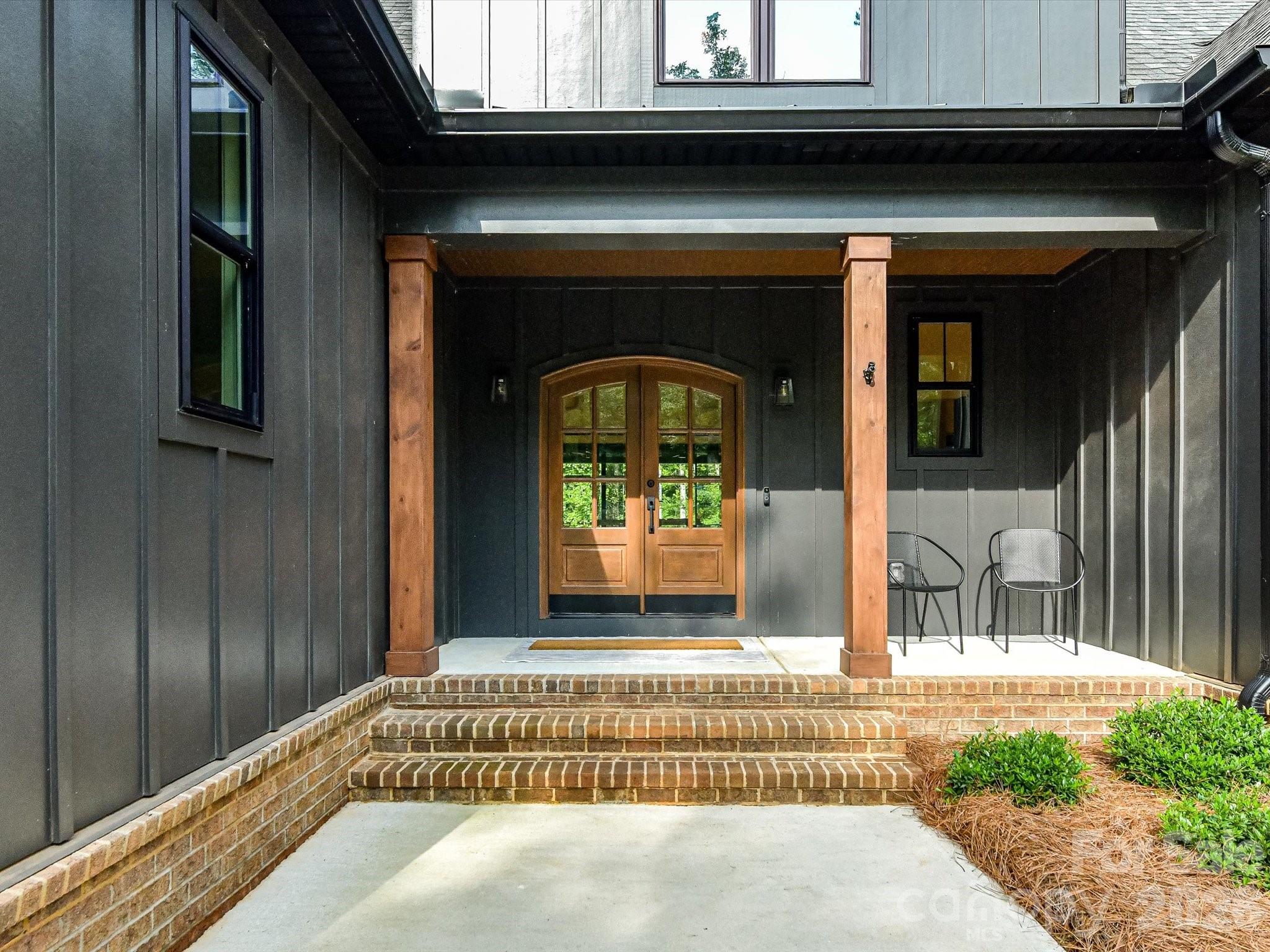 1215 Pine Forest Drive — Lancaster