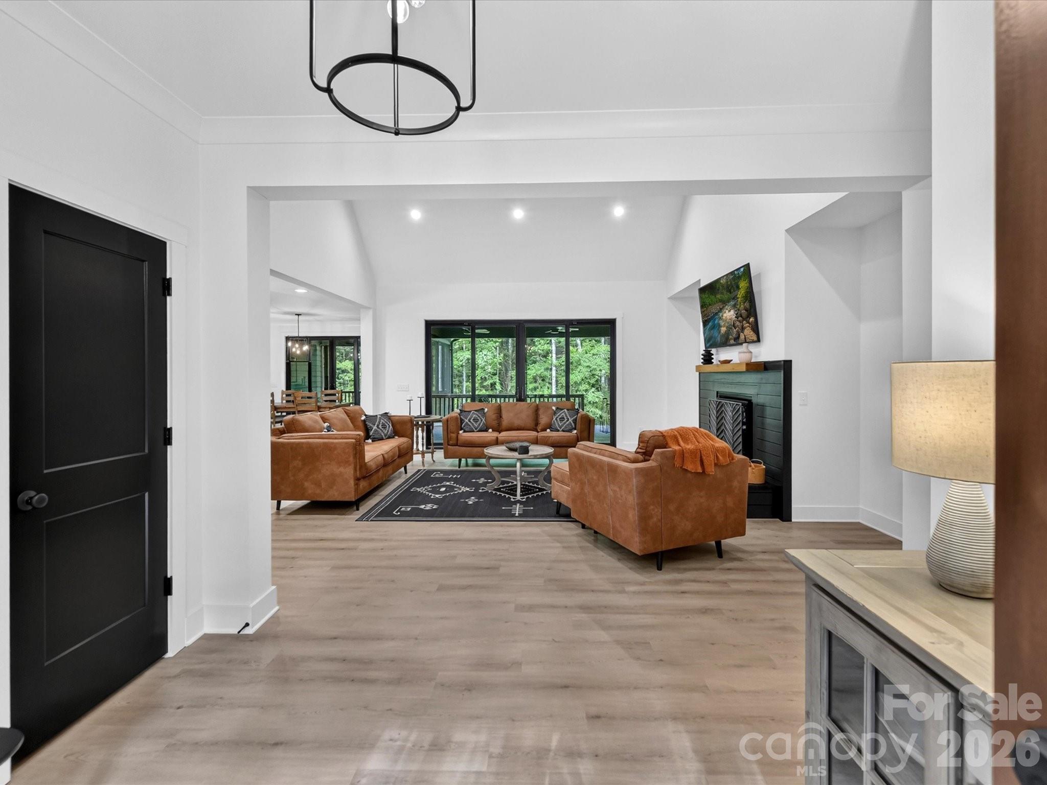 1215 Pine Forest Drive — Lancaster