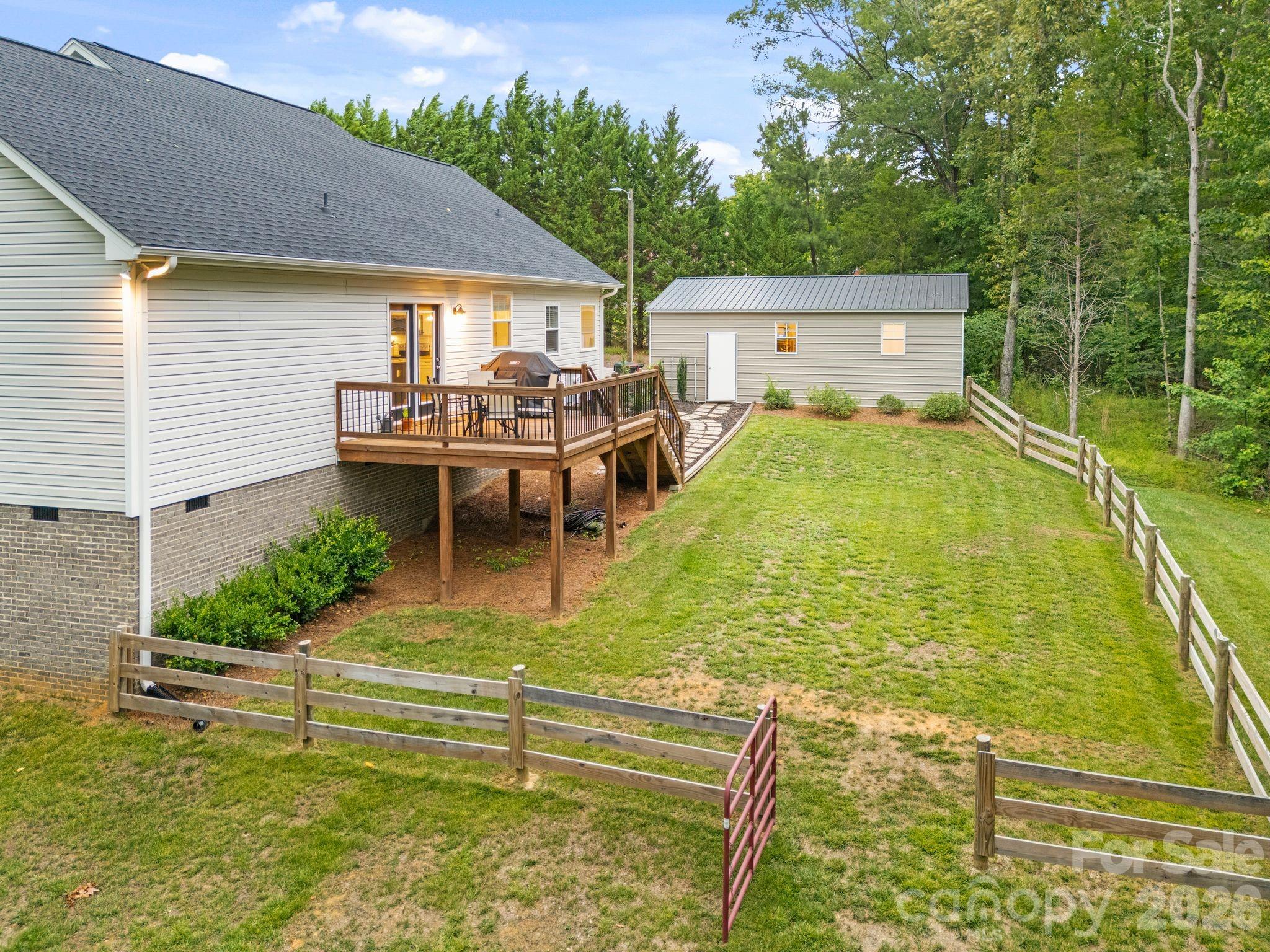 1601 Charlotte Highway — York