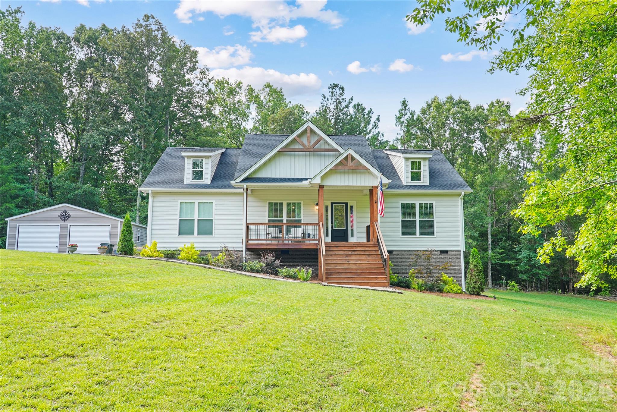 1601 Charlotte Highway — York
