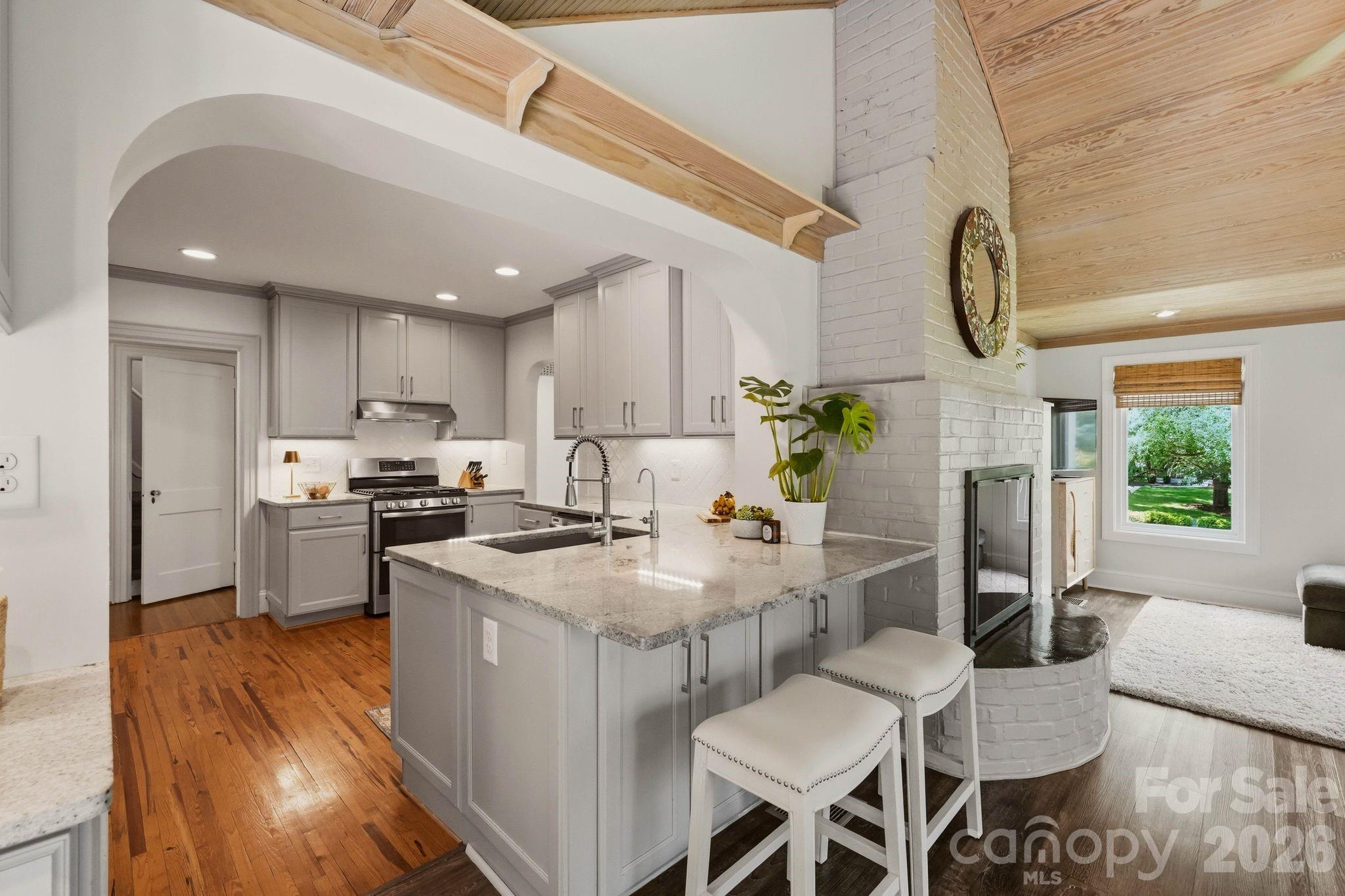 3134 Country Club Drive — Charlotte