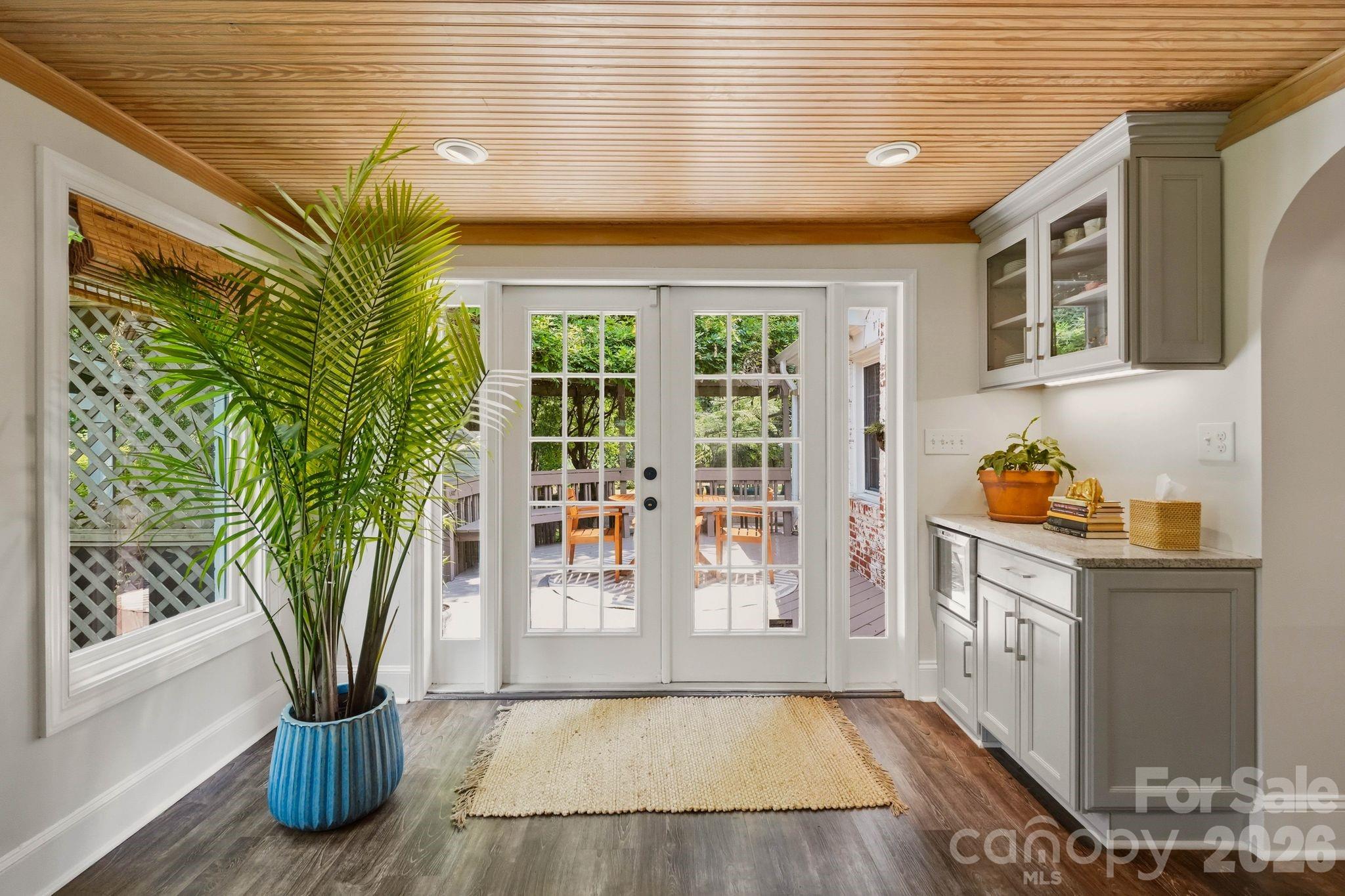 3134 Country Club Drive — Charlotte