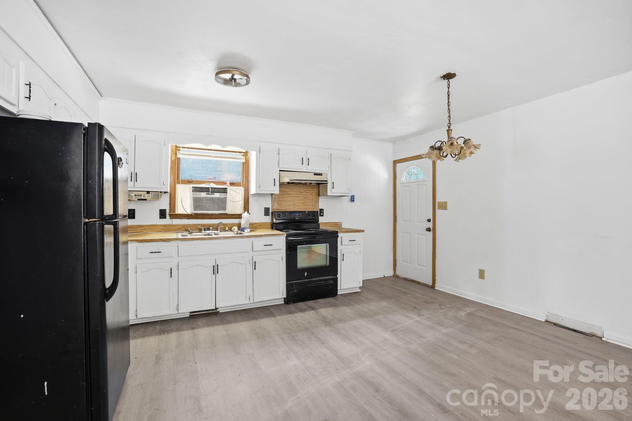 667 Niblick Drive — Gastonia