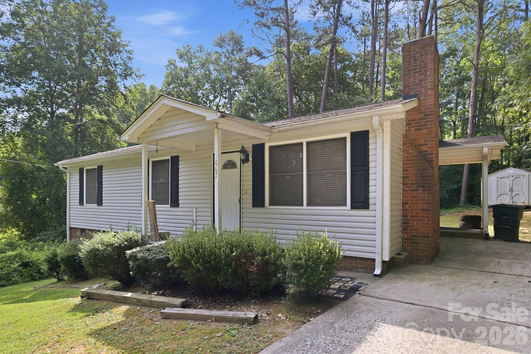 667 Niblick Drive — Gastonia