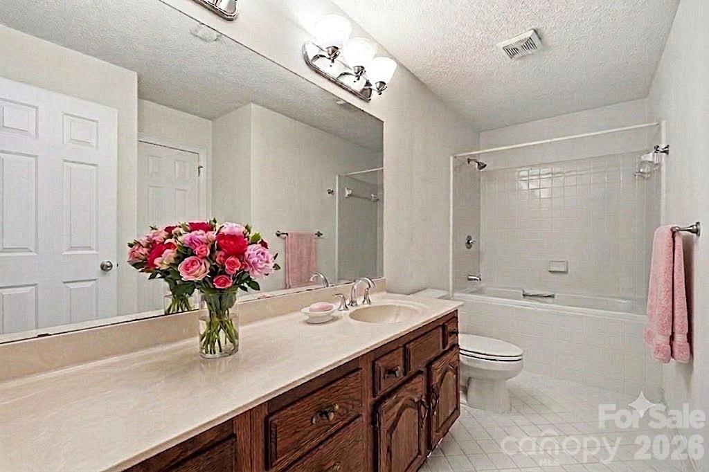 2914 Huckleberry Hill Drive — Fort Mill