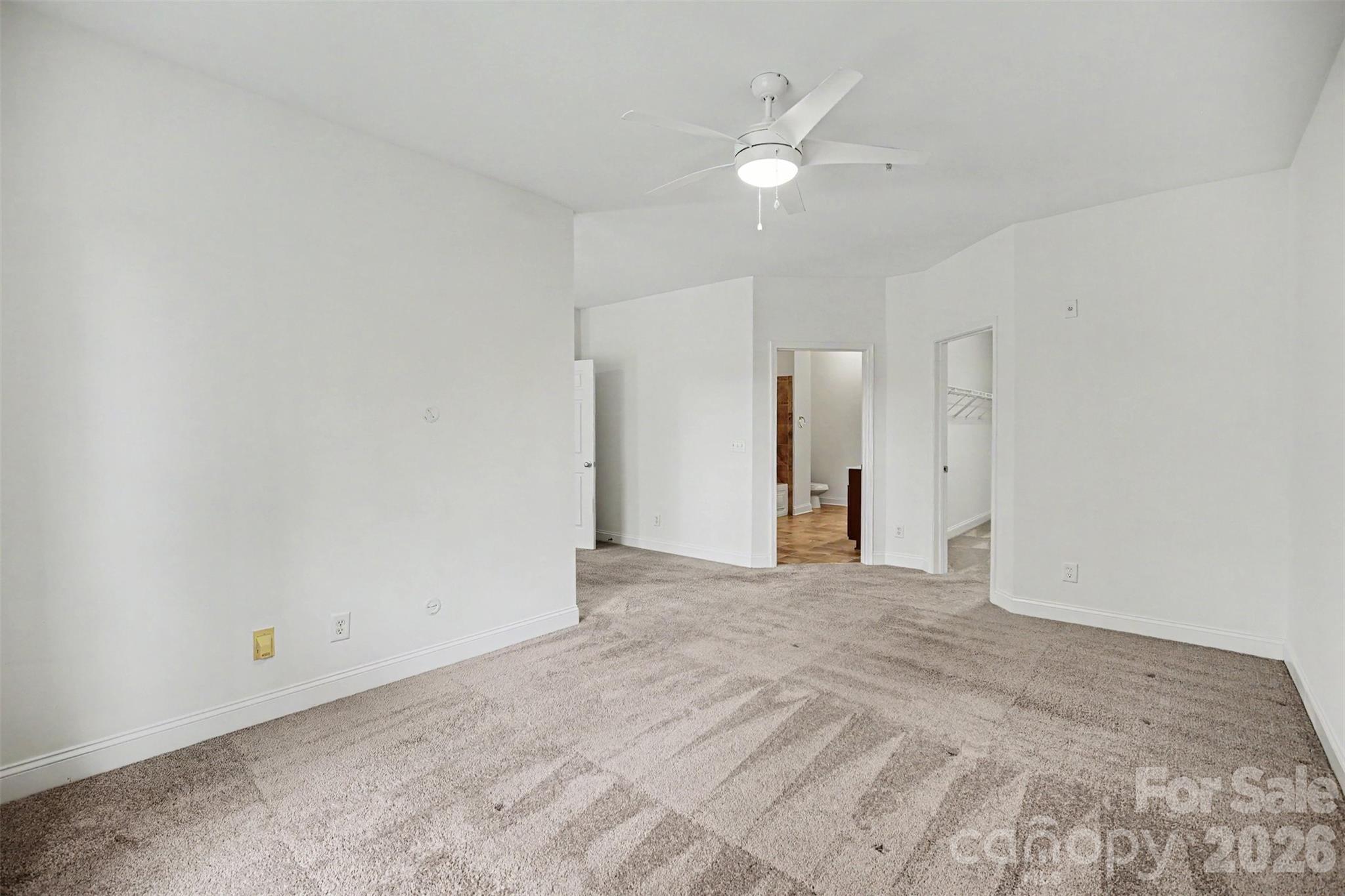 1000 E Woodlawn Road #415 — Charlotte