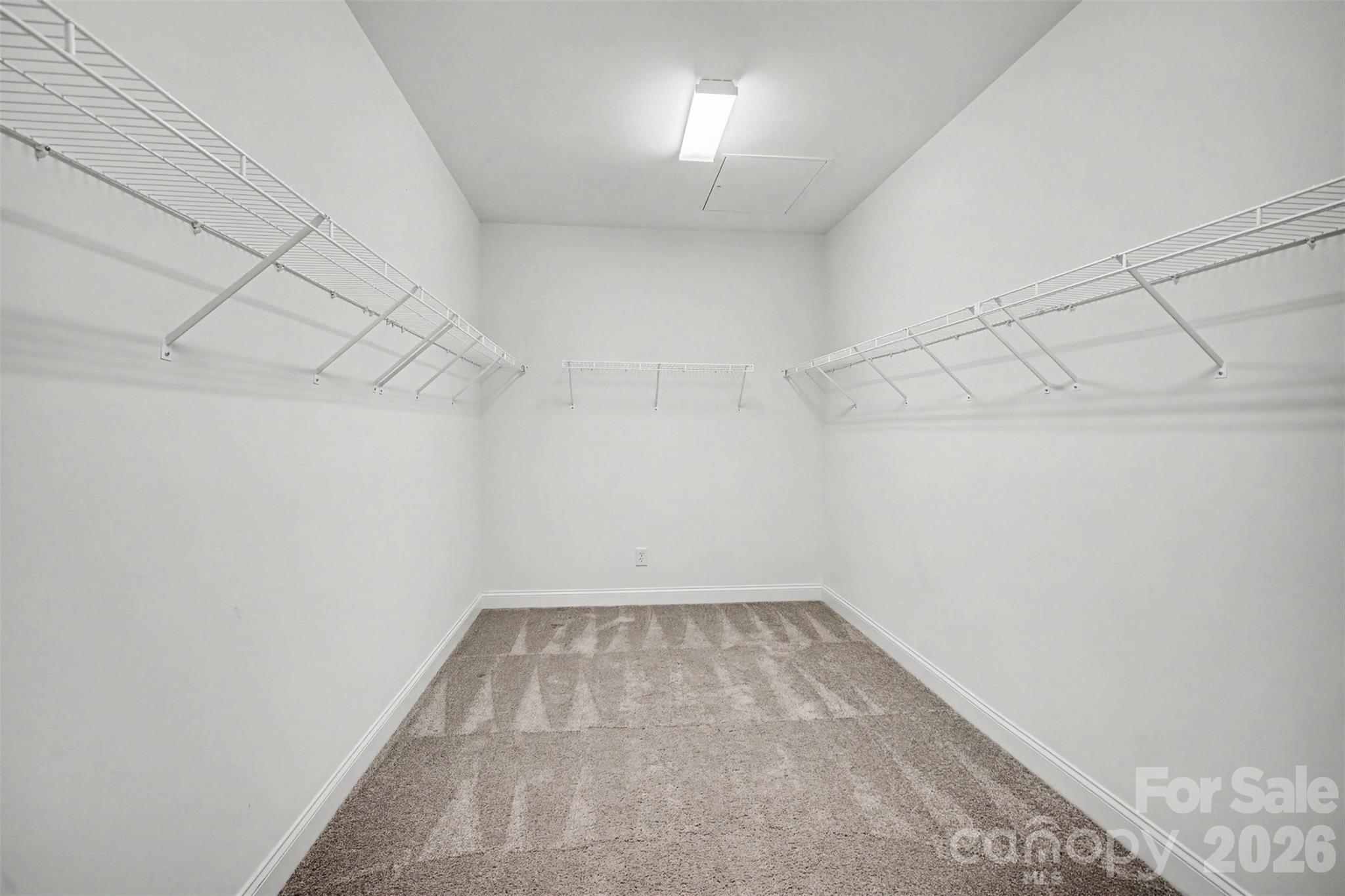 1000 E Woodlawn Road #415 — Charlotte