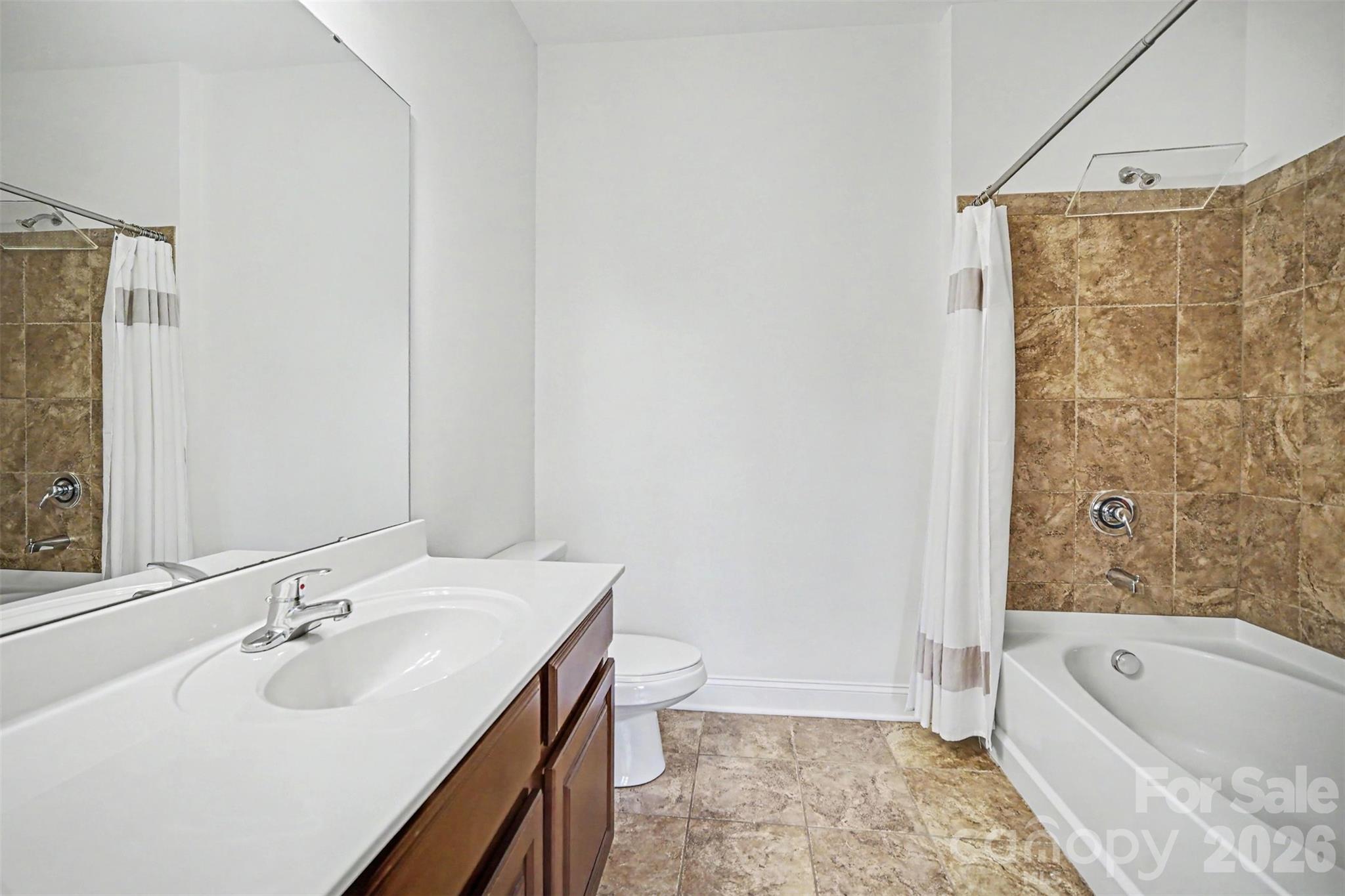 1000 E Woodlawn Road #415 — Charlotte