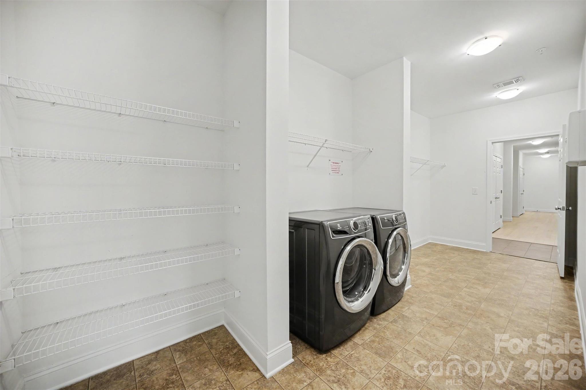 1000 E Woodlawn Road #415 — Charlotte