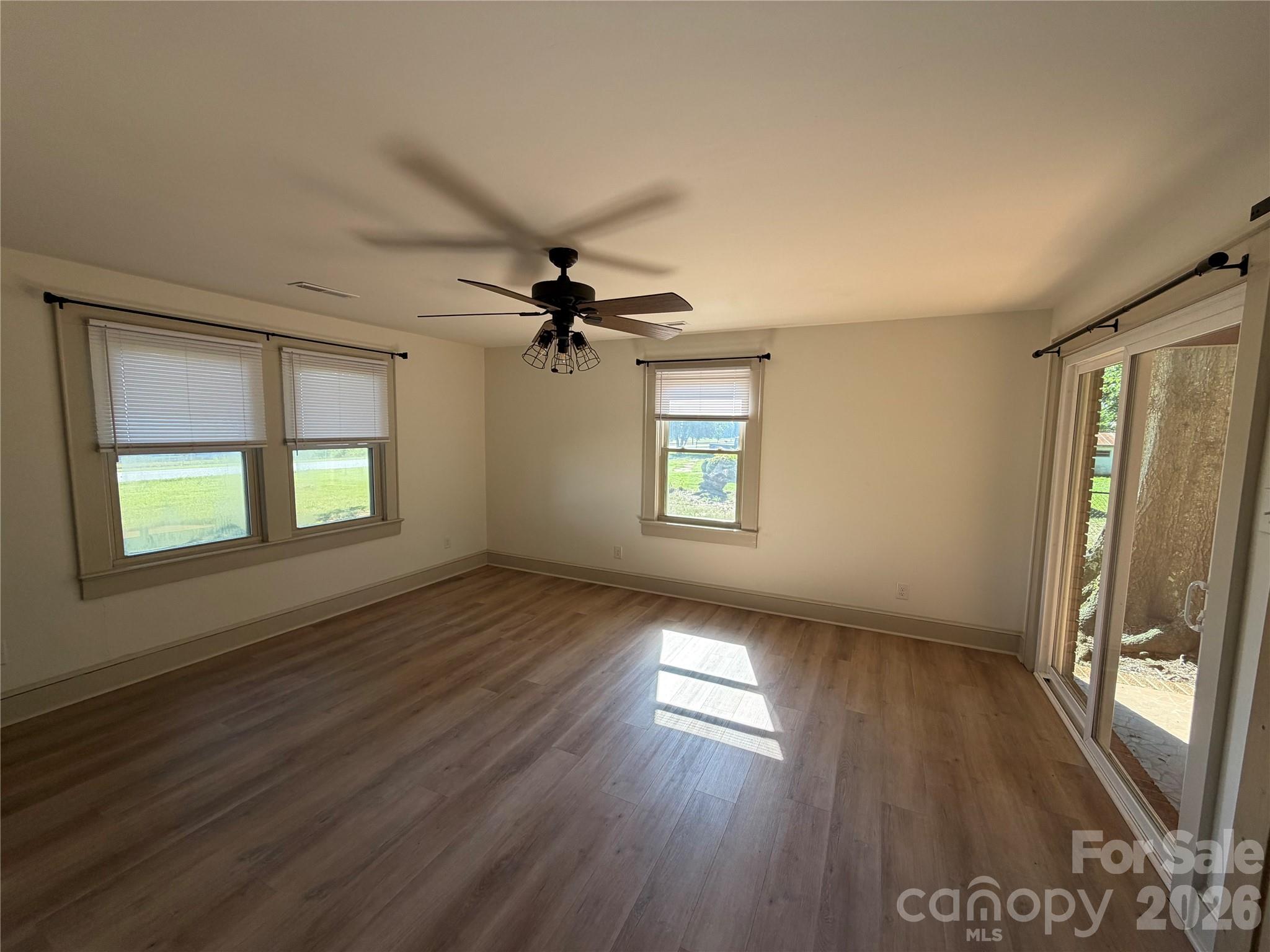 3649 Taylorsville Highway — Statesville
