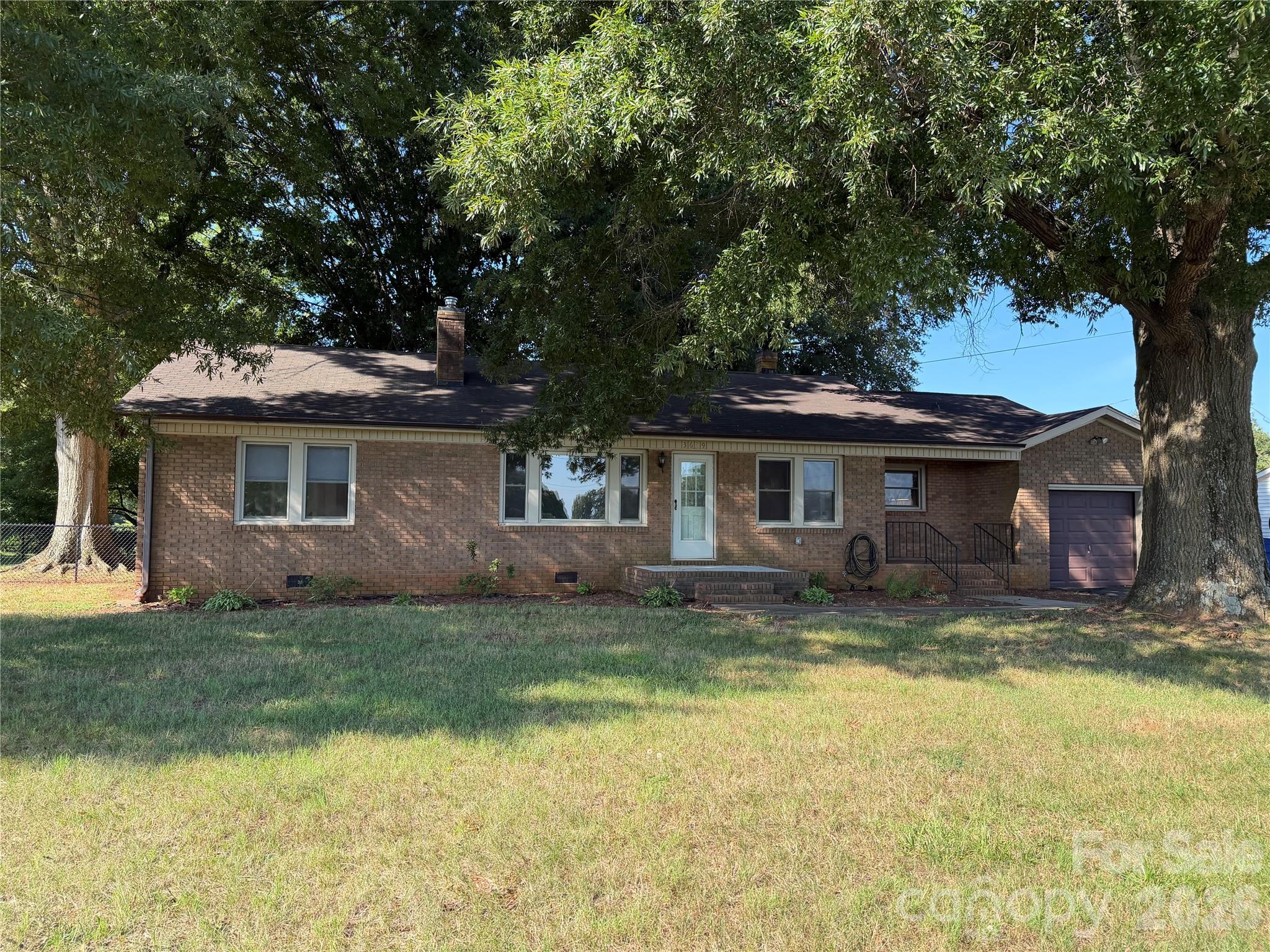 3649 Taylorsville Highway — Statesville