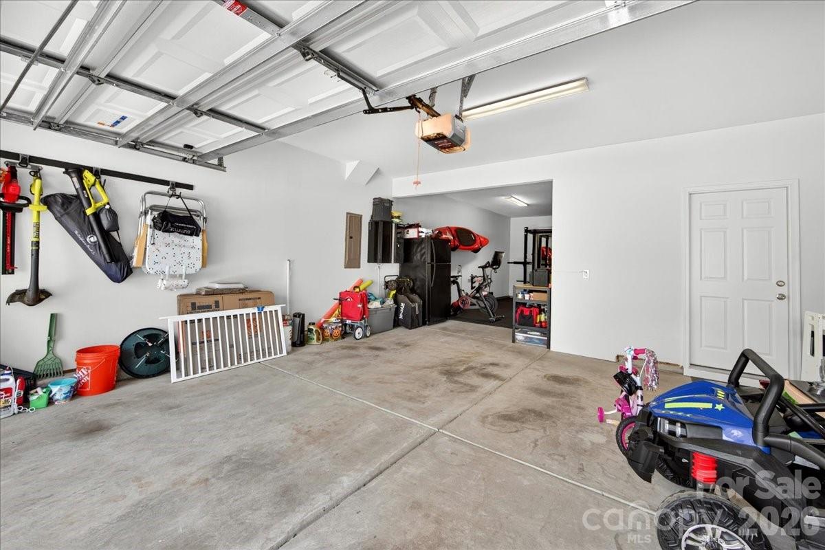 12515 Current Drive — Charlotte