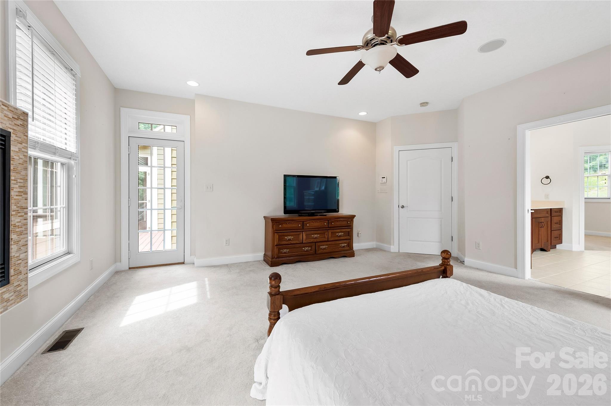 36 Magnolia Farms Drive — Asheville