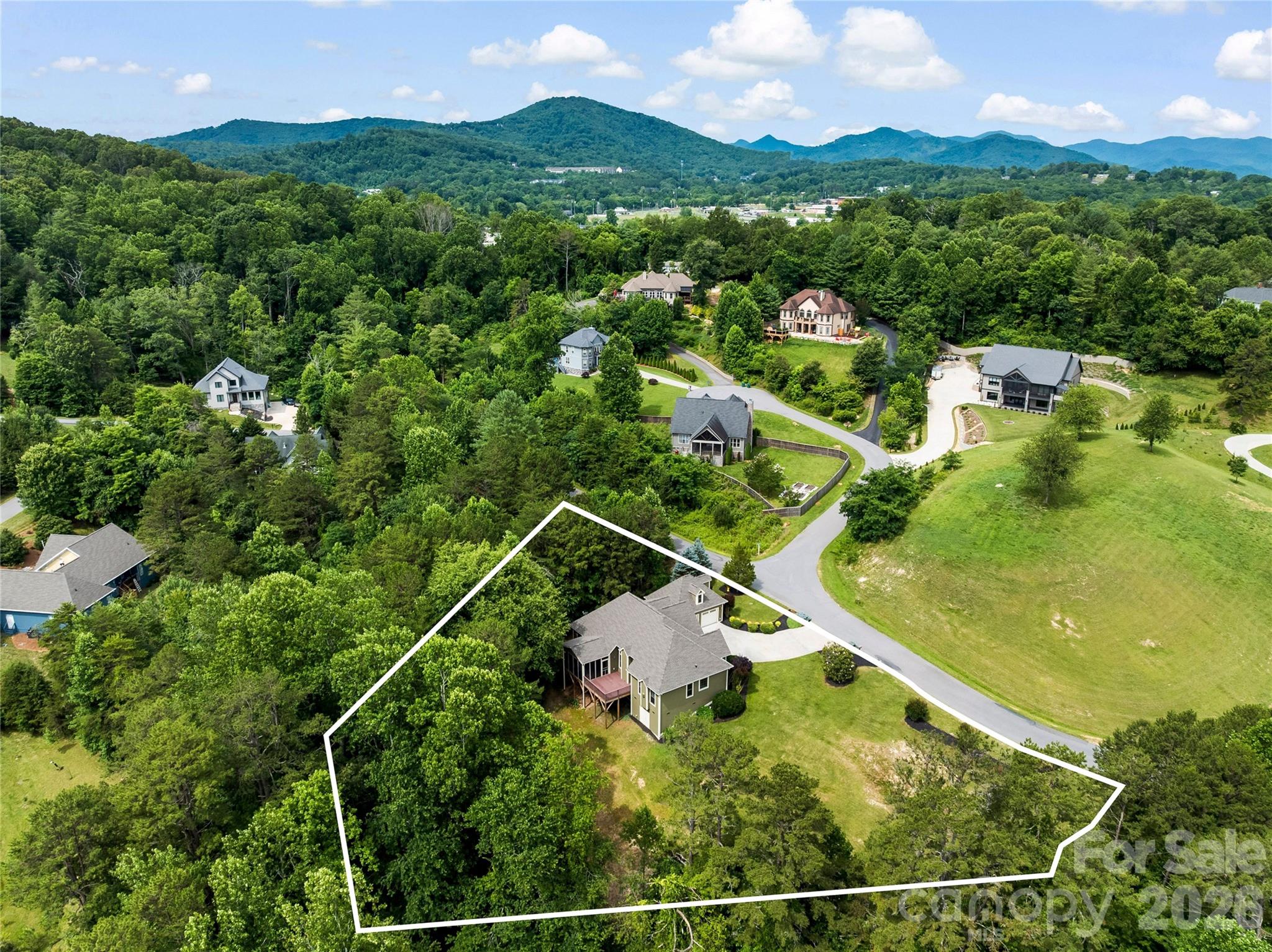 36 Magnolia Farms Drive — Asheville