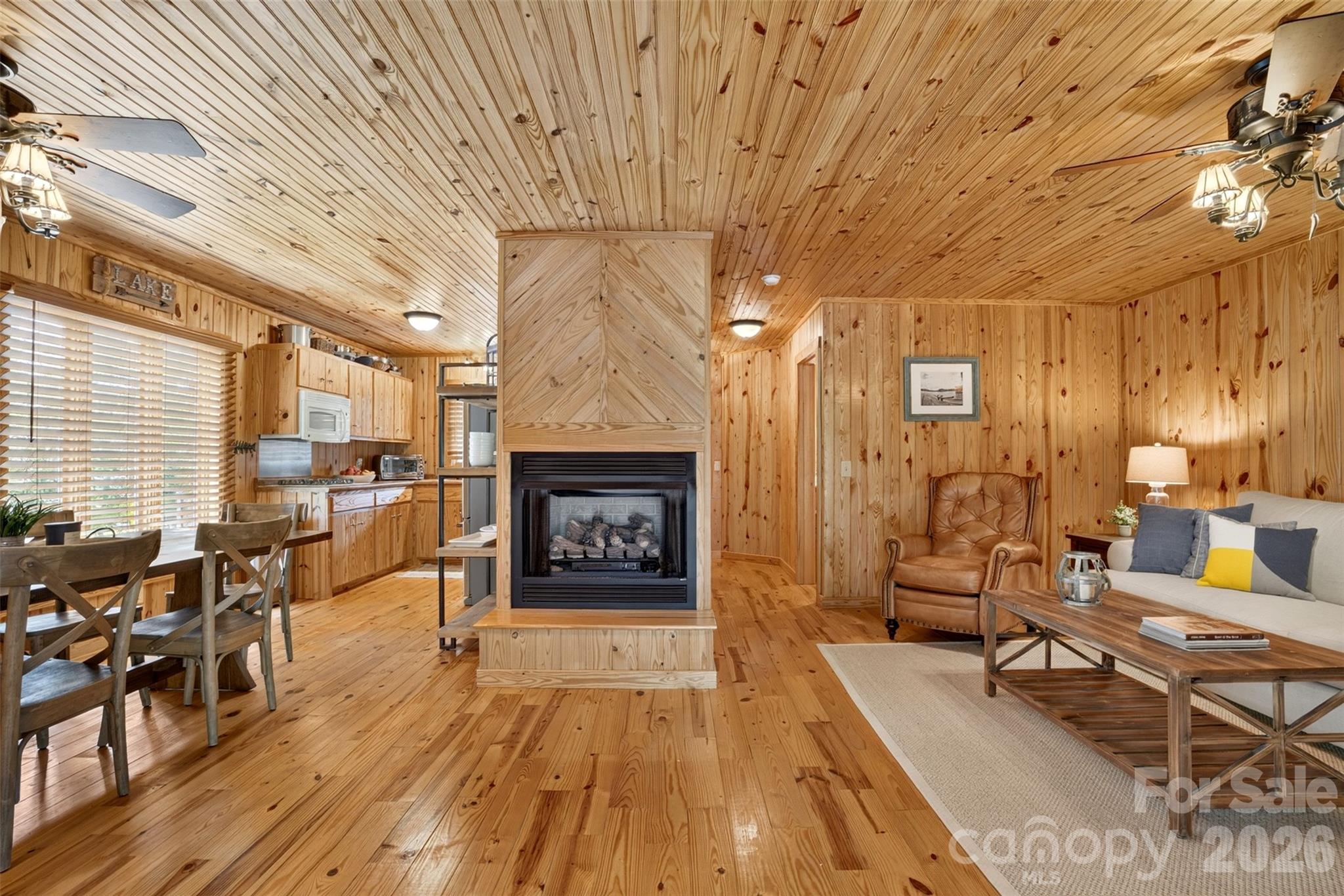 108 Beach Drive — New London