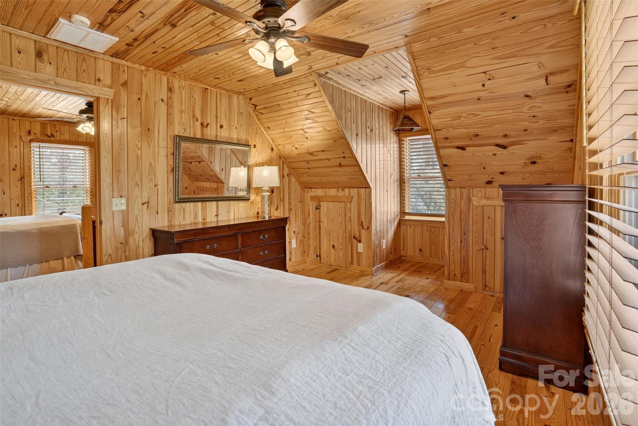 108 Beach Drive — New London