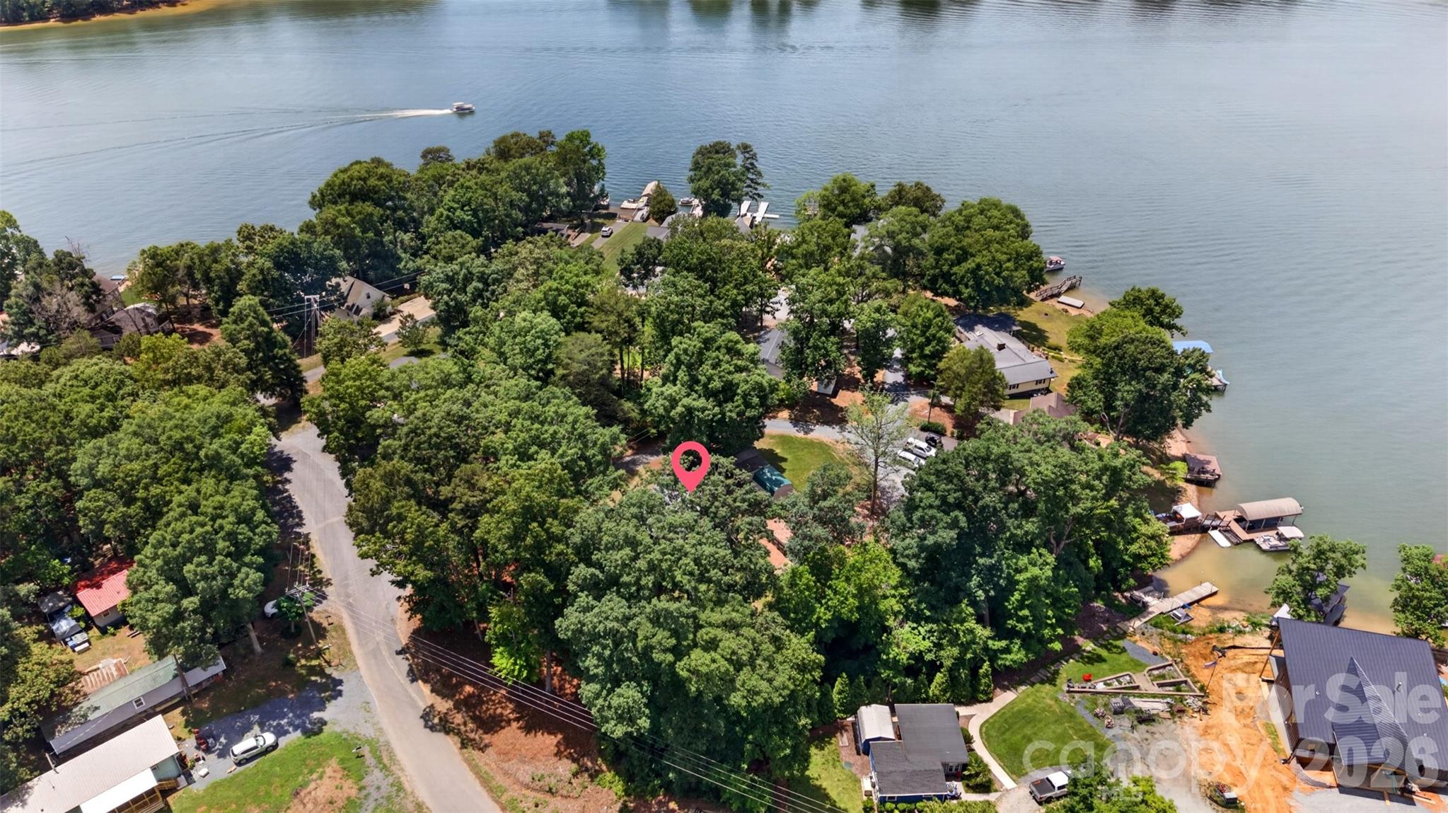 108 Beach Drive — New London