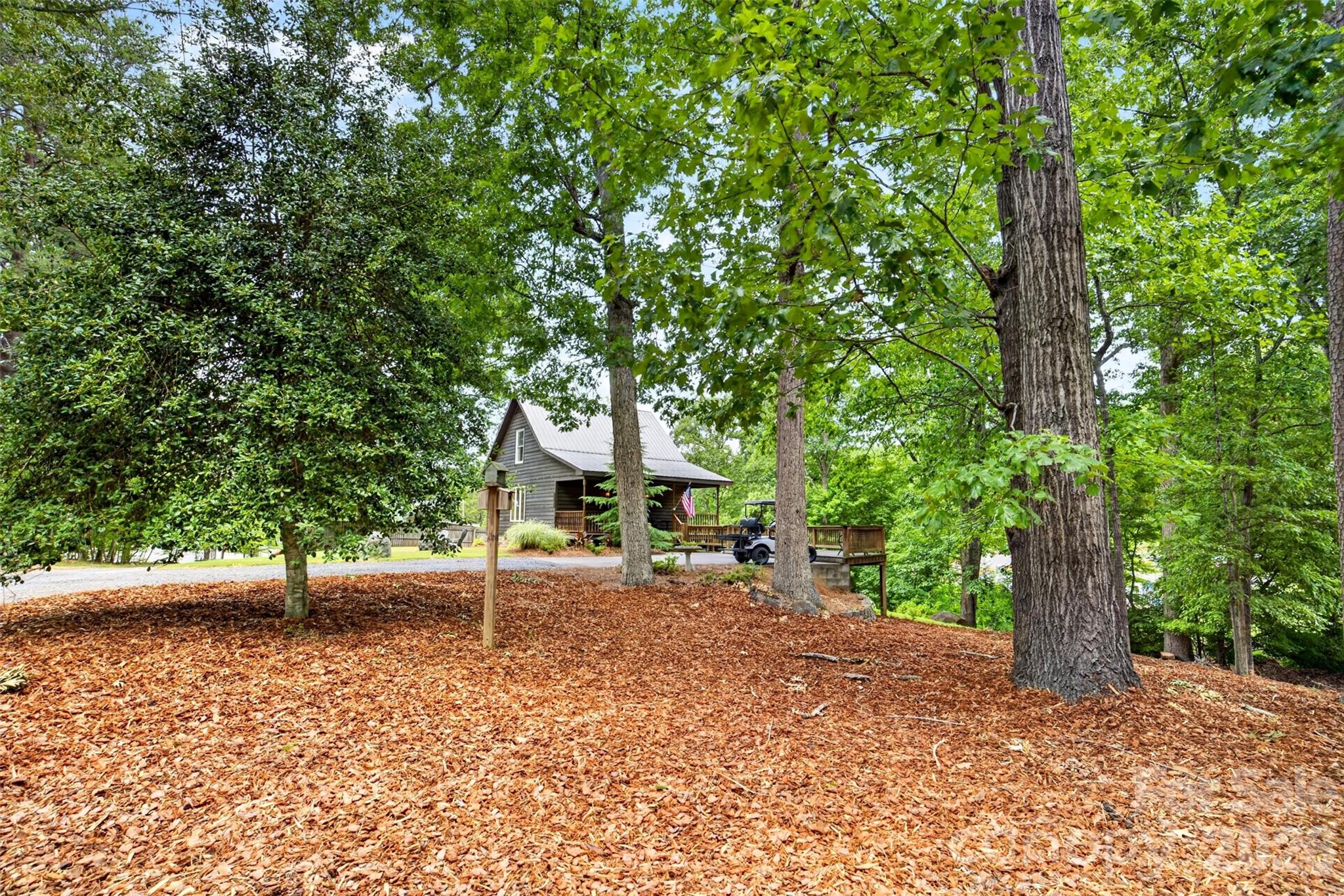 108 Beach Drive — New London