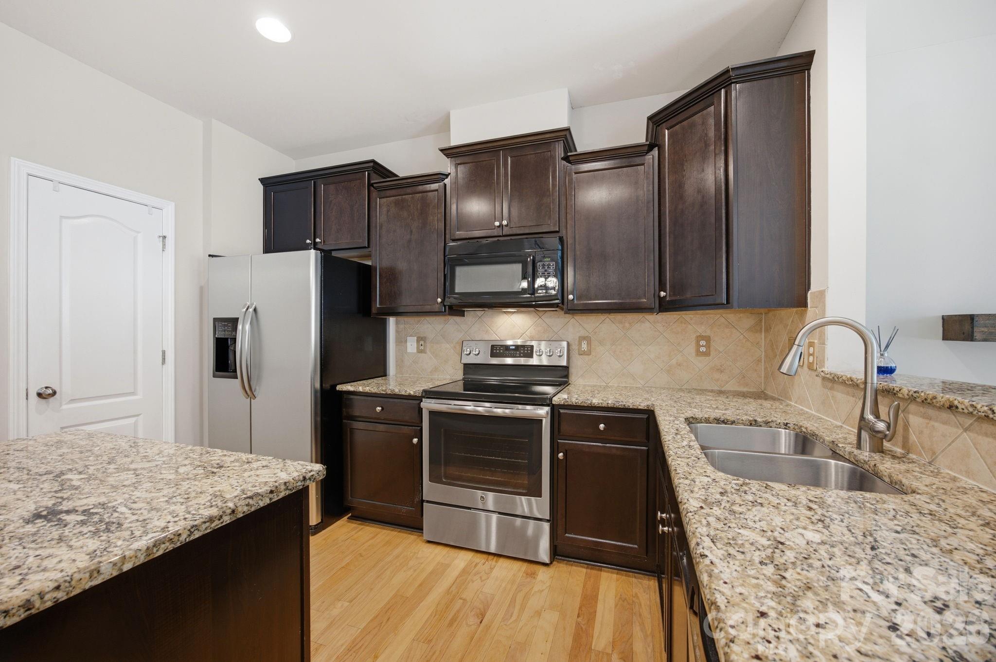 18431 The Commons Boulevard — Cornelius