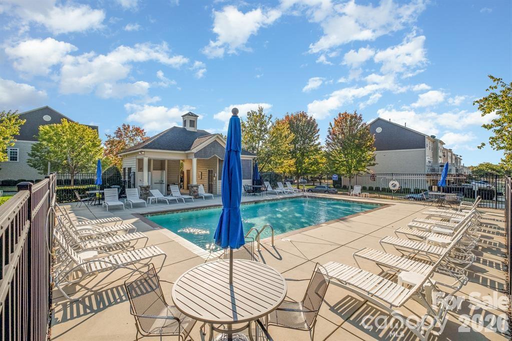 18431 The Commons Boulevard — Cornelius