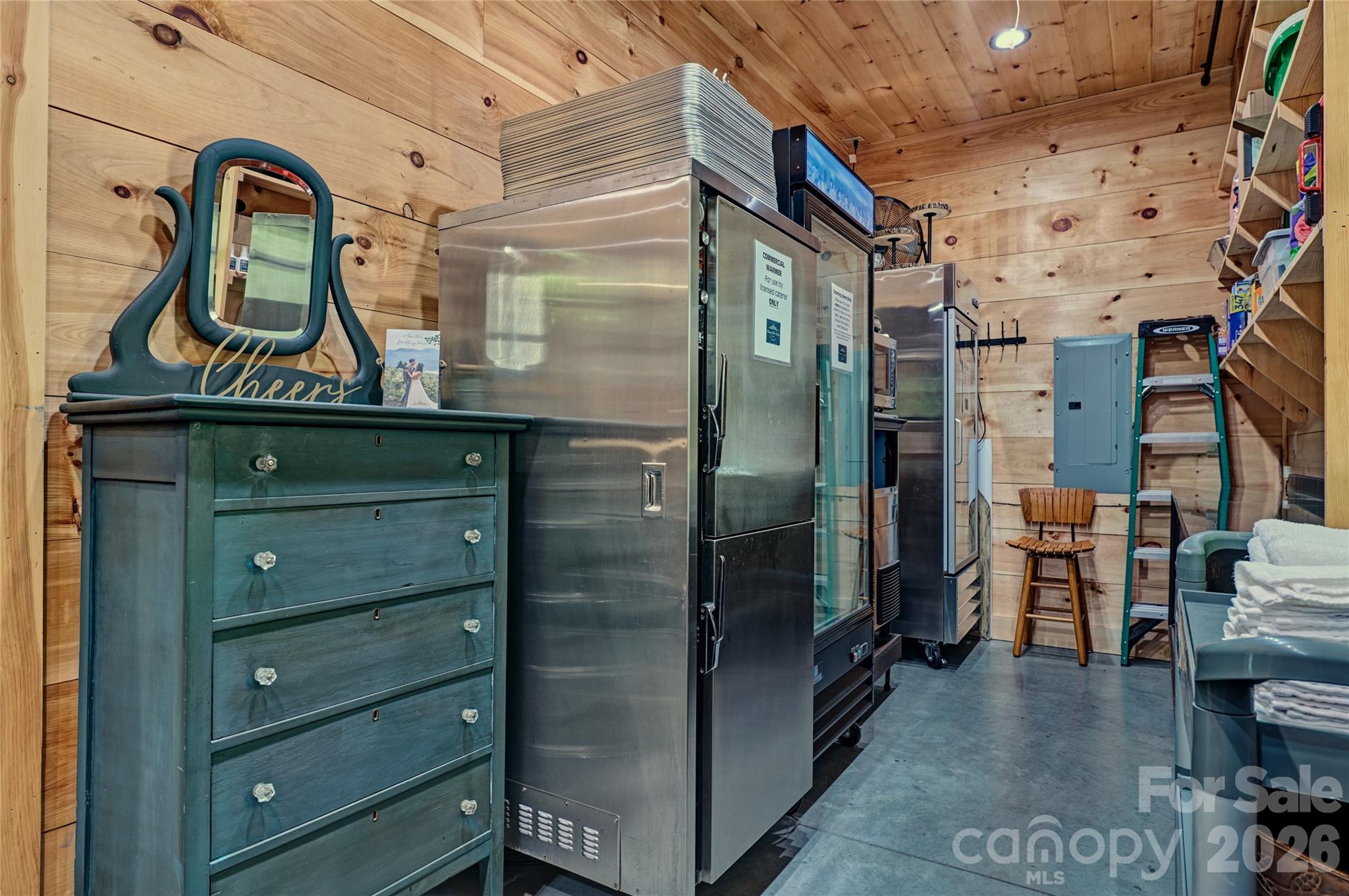 4017 Canada Road — Tuckasegee