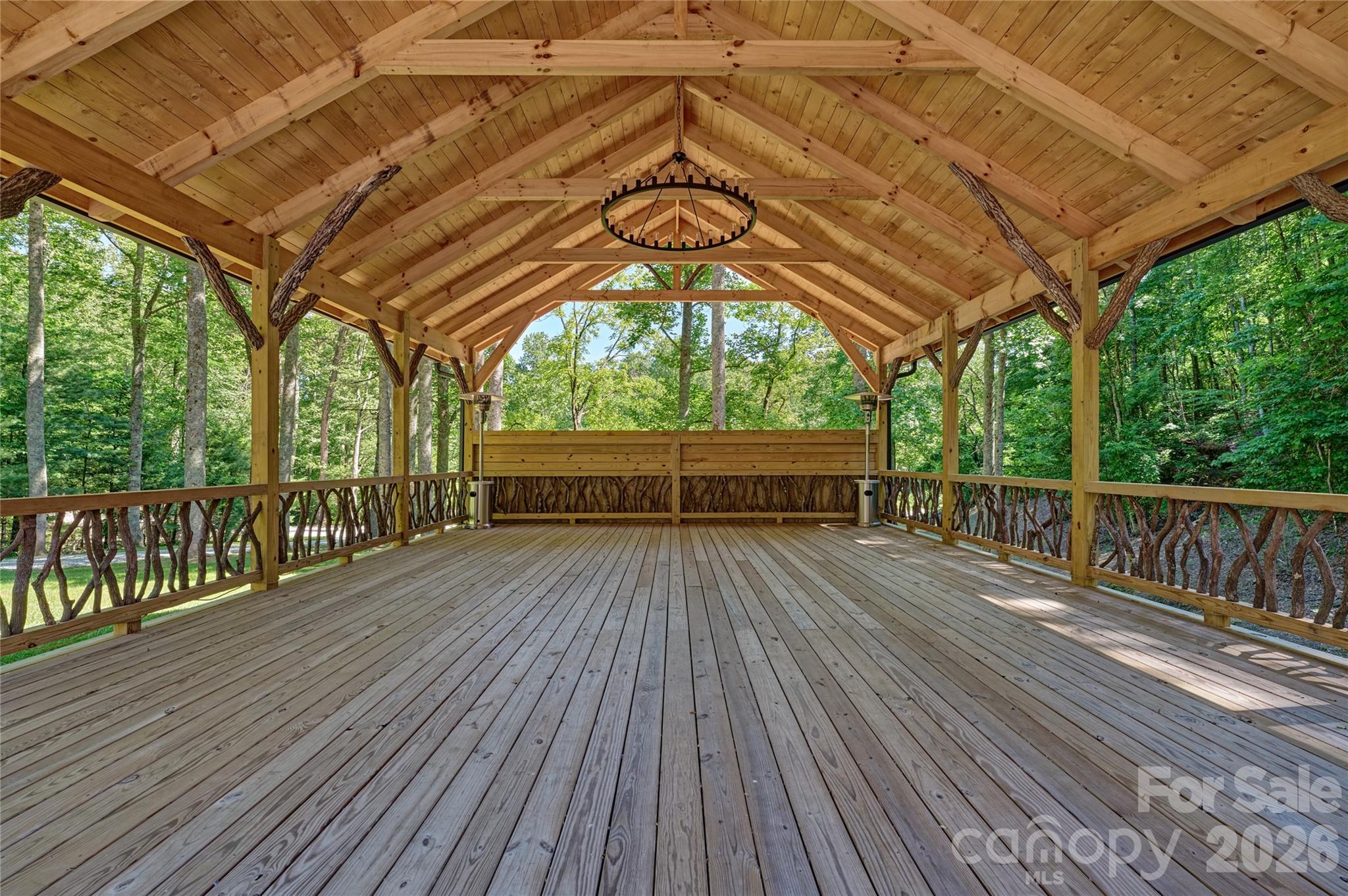 4017 Canada Road — Tuckasegee