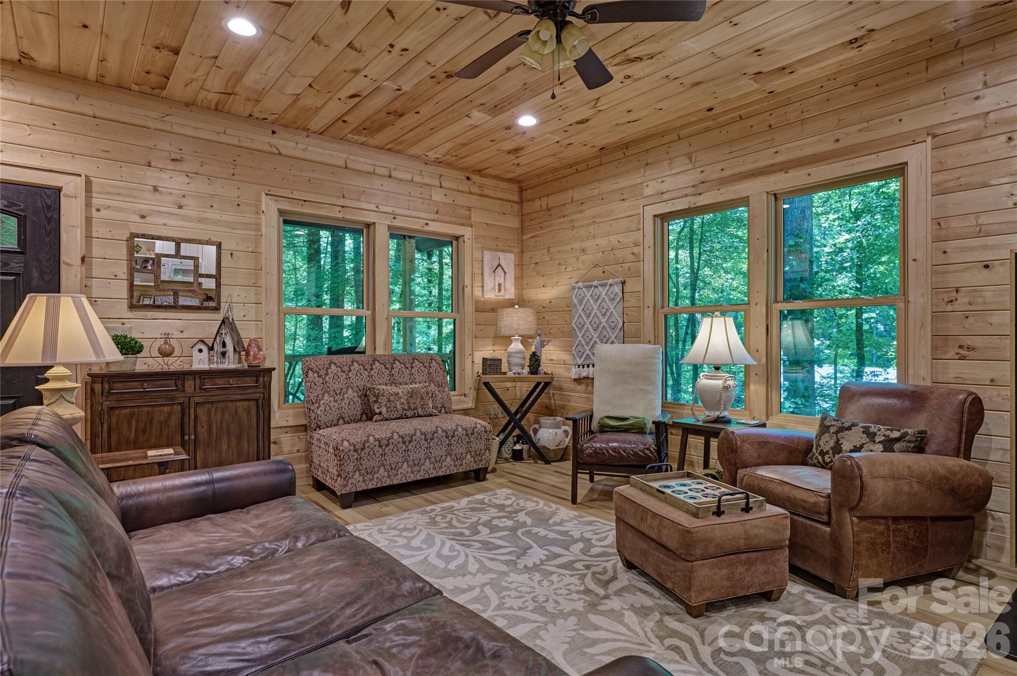 4017 Canada Road — Tuckasegee