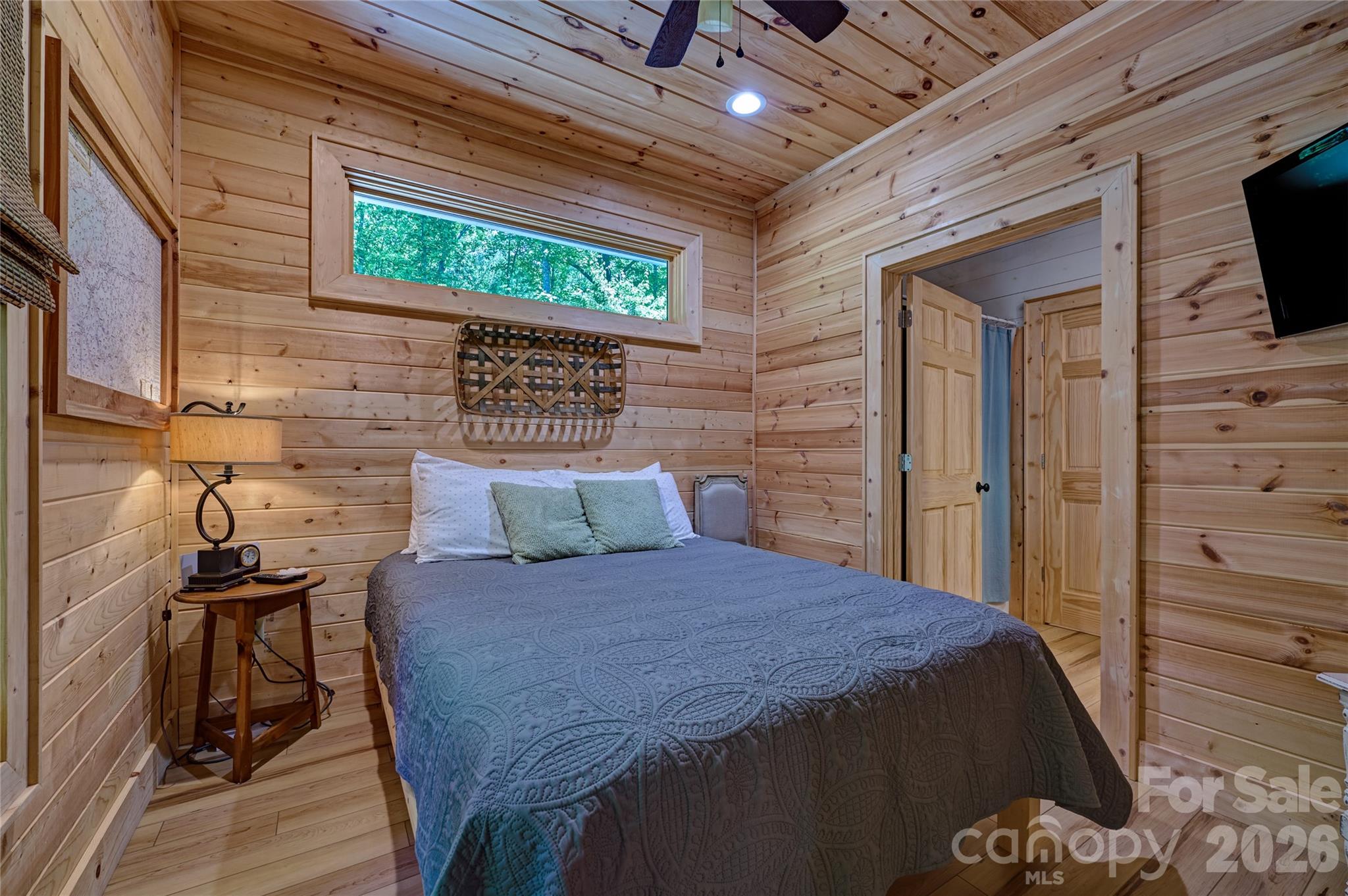 4017 Canada Road — Tuckasegee
