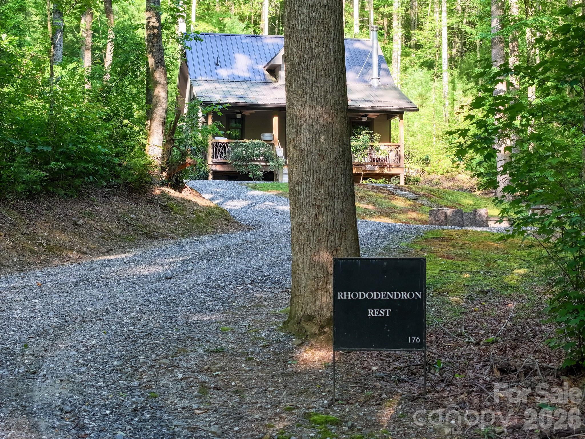 4017 Canada Road — Tuckasegee