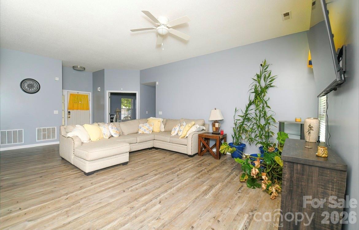 10132 Ashley Farm Drive — Matthews
