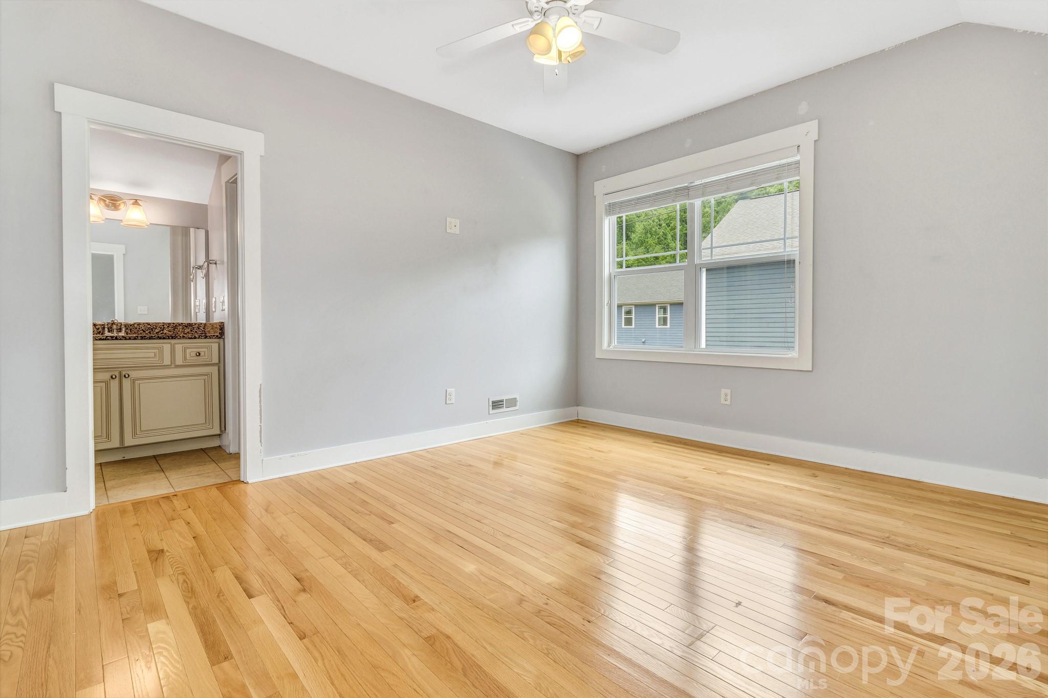 18 Byrdcliffe Lane — Asheville