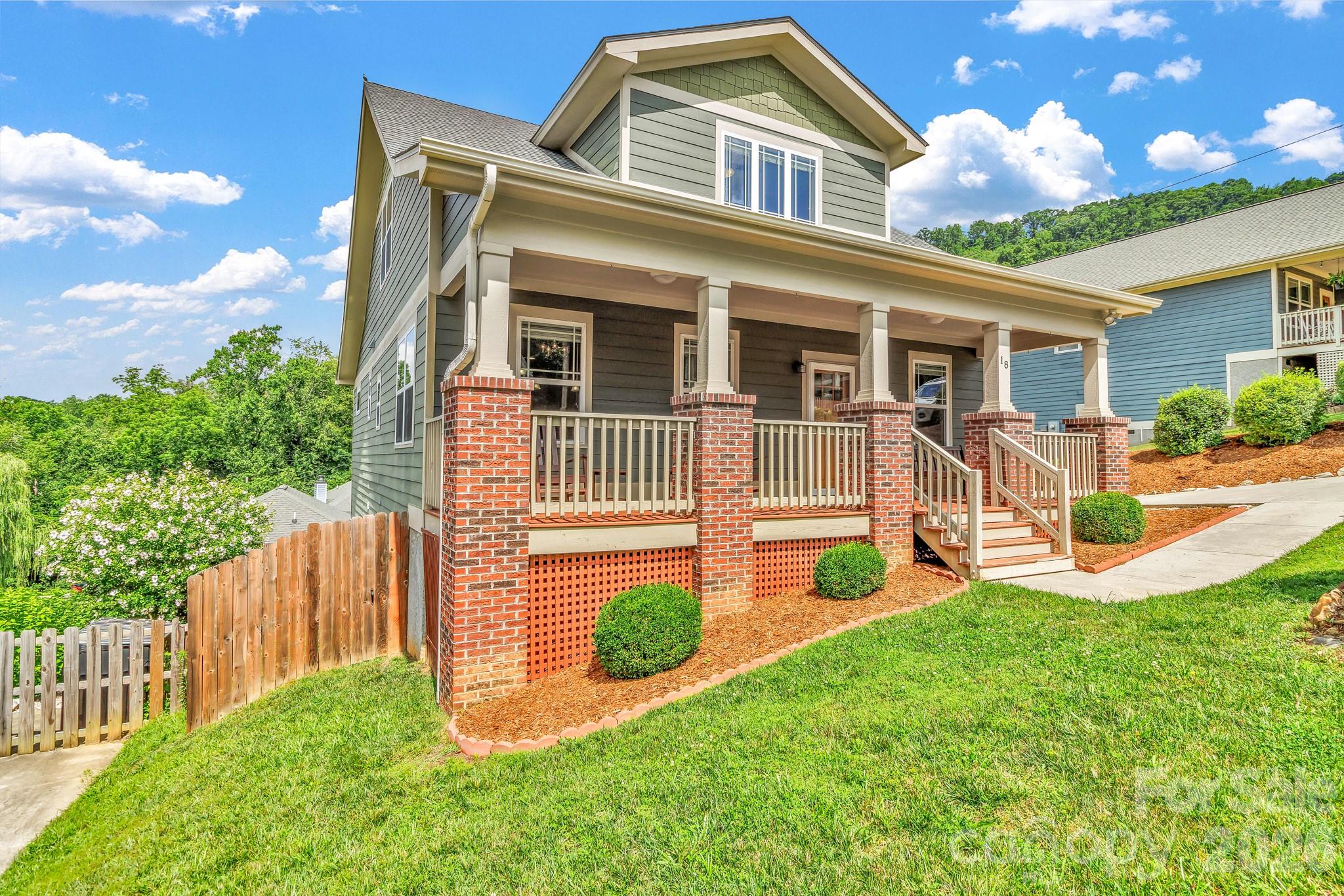 18 Byrdcliffe Lane — Asheville