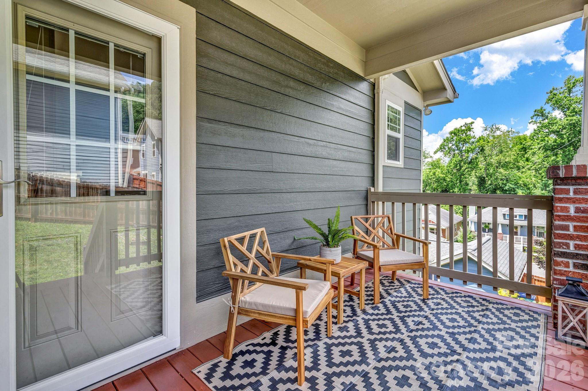 18 Byrdcliffe Lane — Asheville