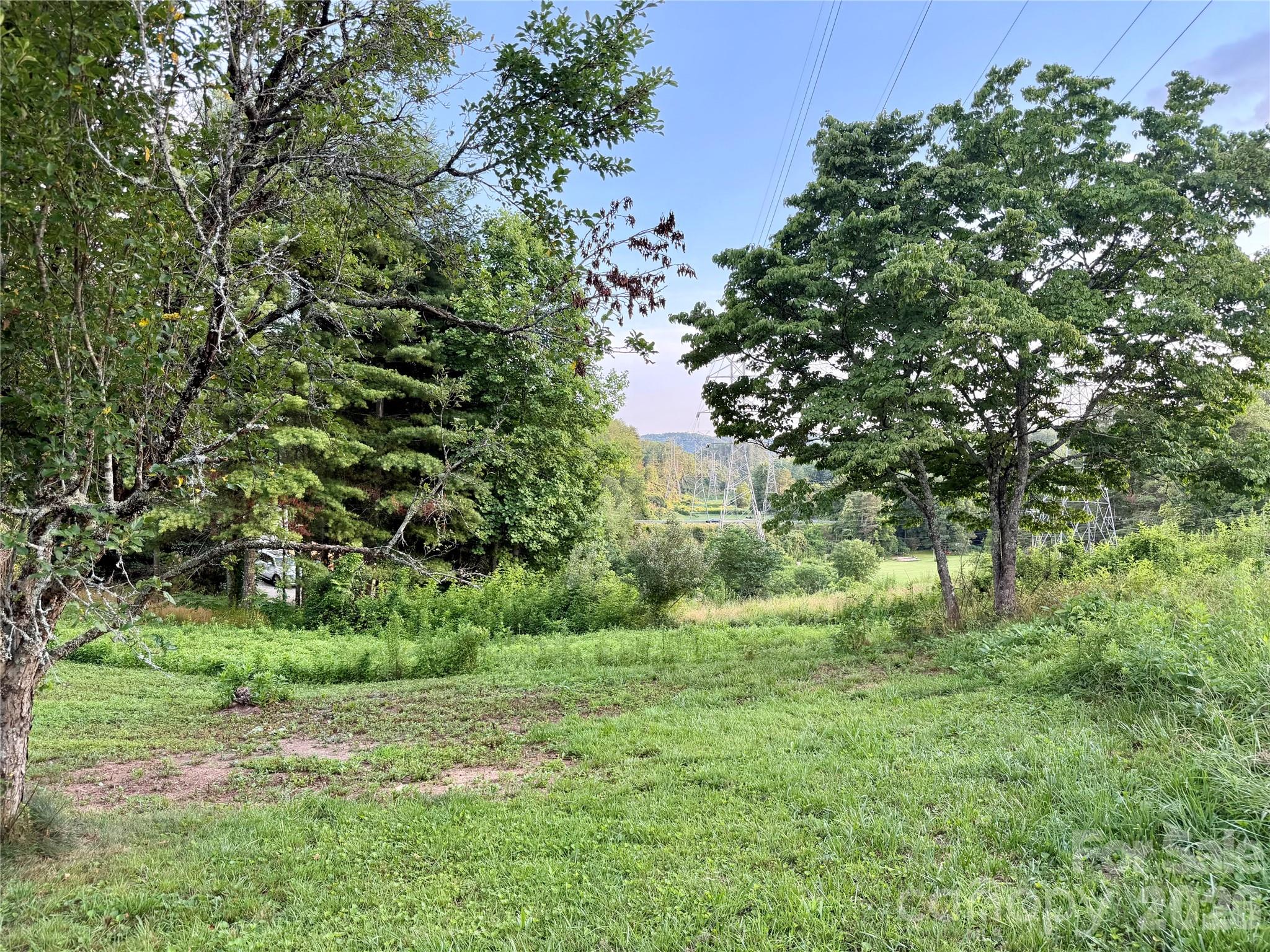 251 Cox Road — Pisgah Forest