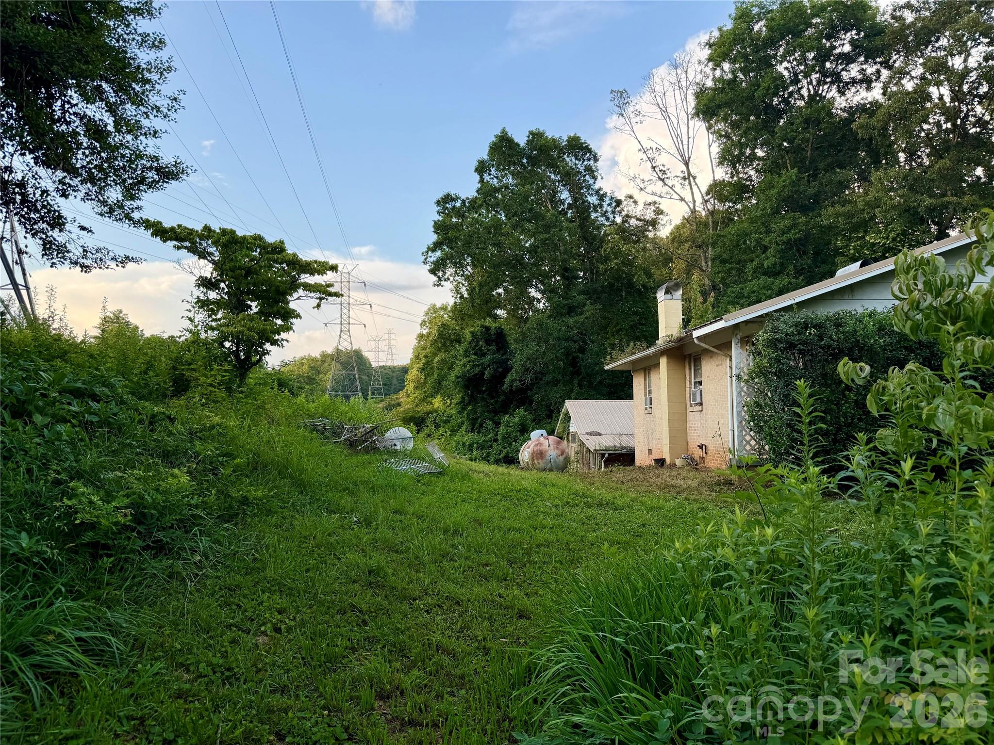 251 Cox Road — Pisgah Forest