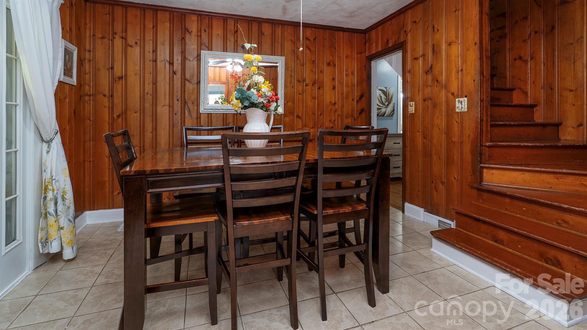 7816 E Lane Drive — Charlotte