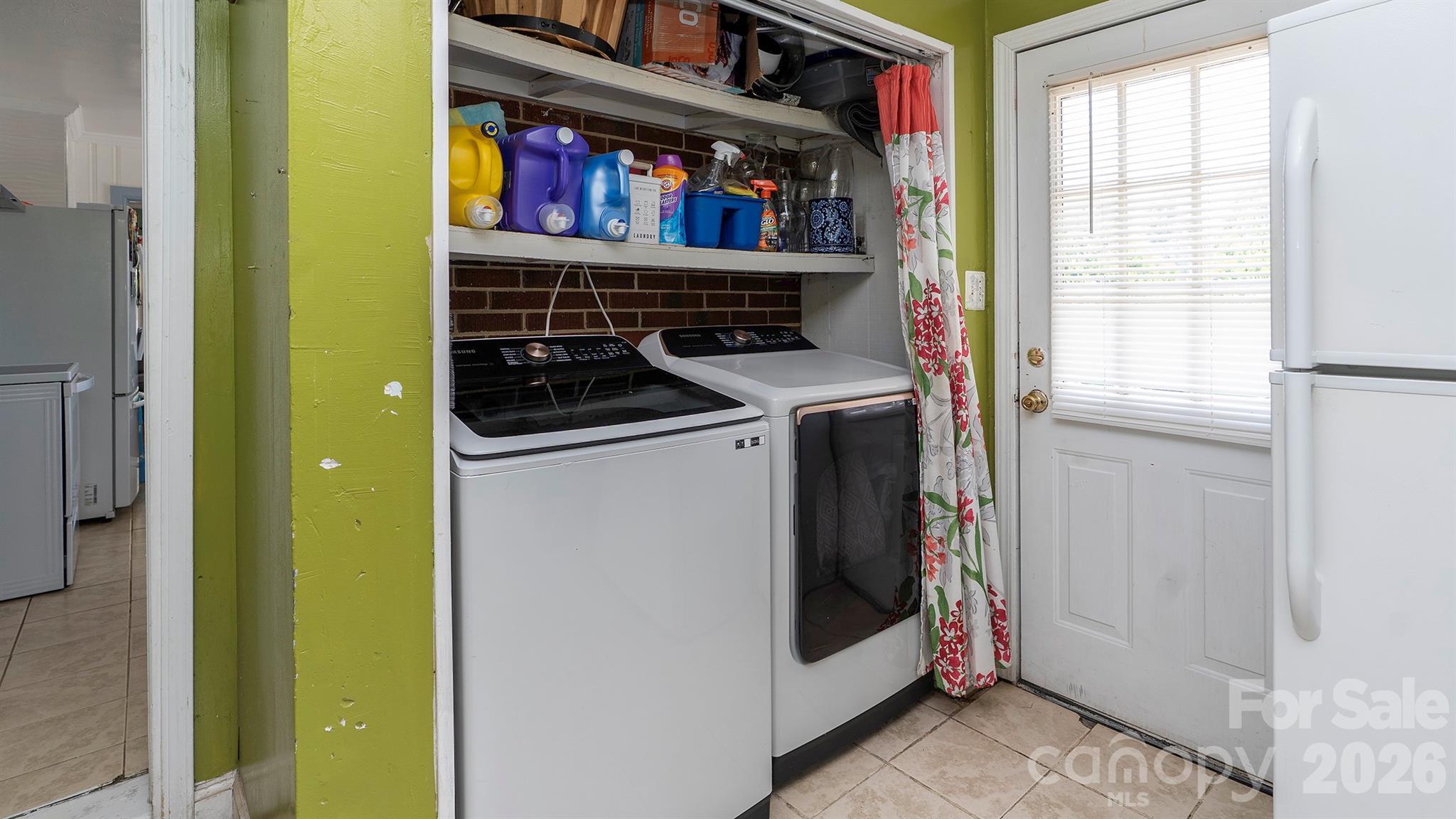 7816 E Lane Drive — Charlotte